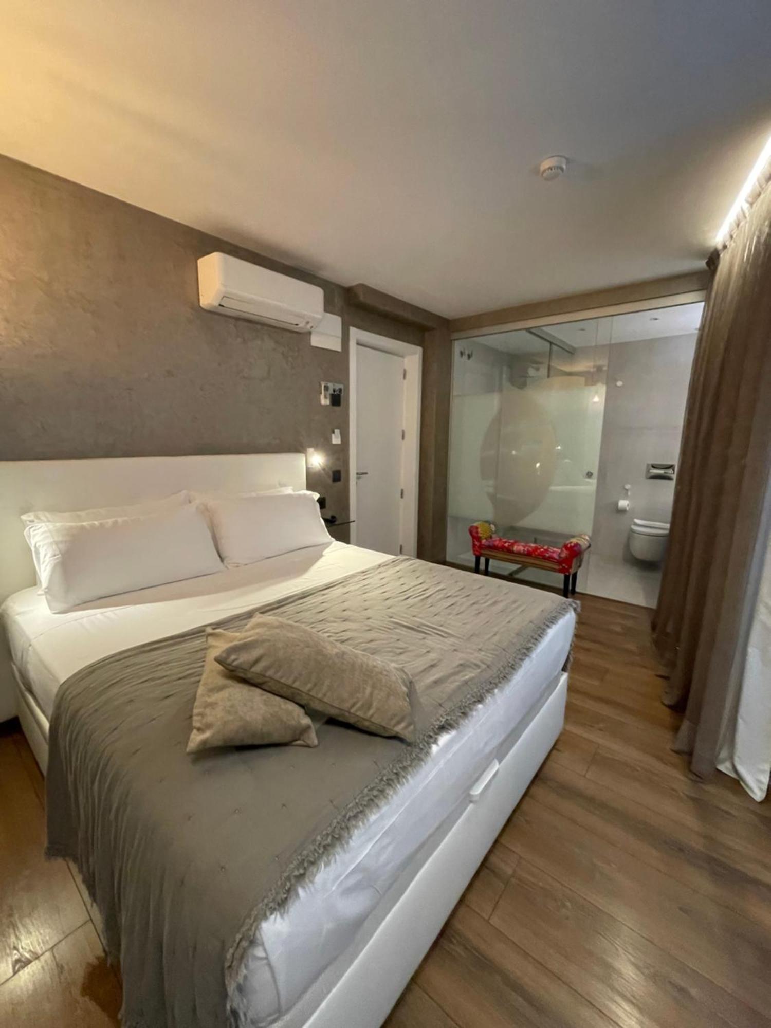 Deluxe Double Room Balcony