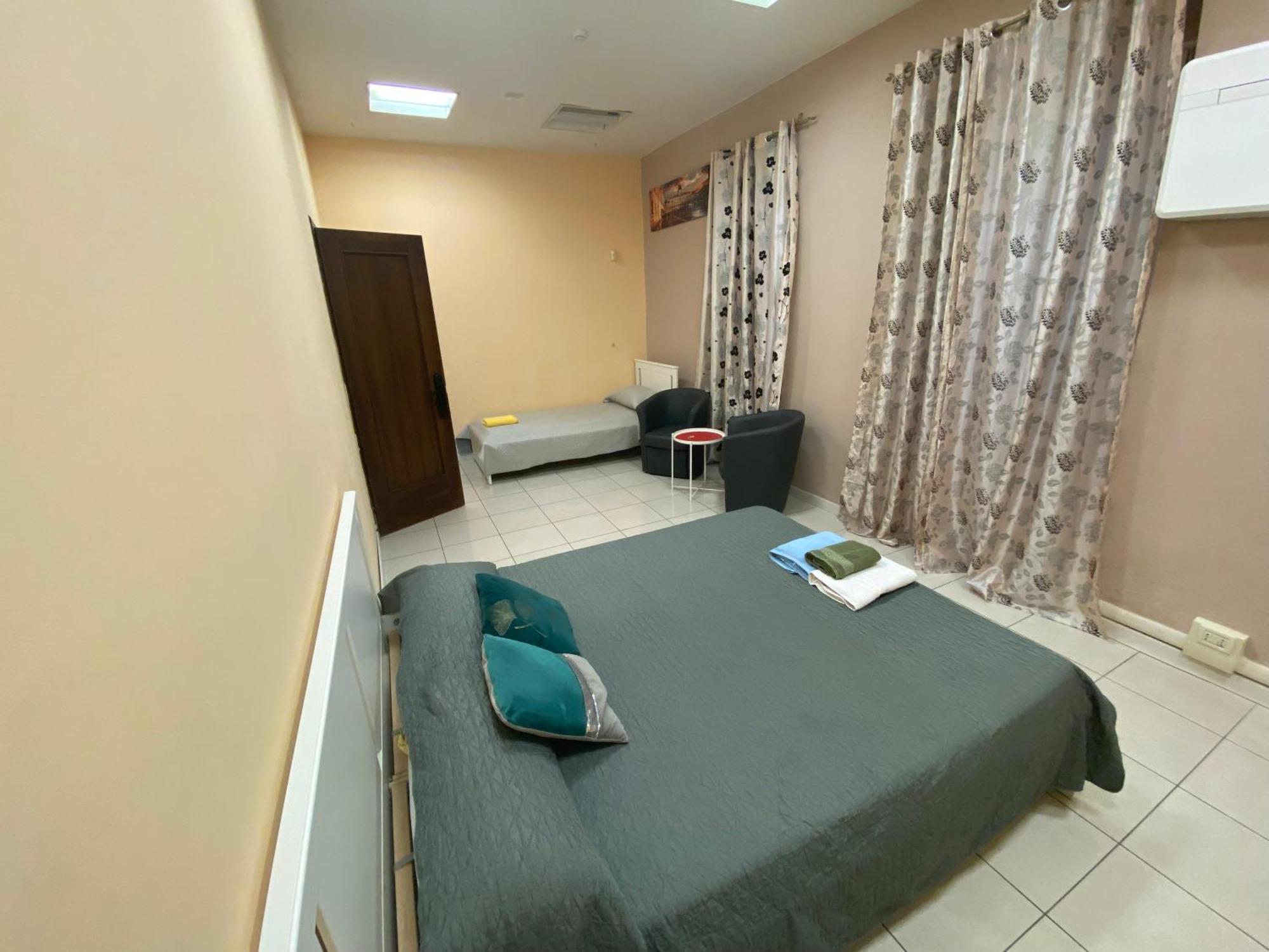 Triple Room with Private External Bathroom,1614827026:JPEG