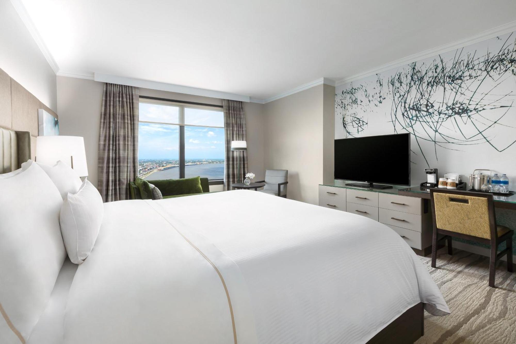 Deluxe river view, Guest room, 1 King,1615382380:JPEG