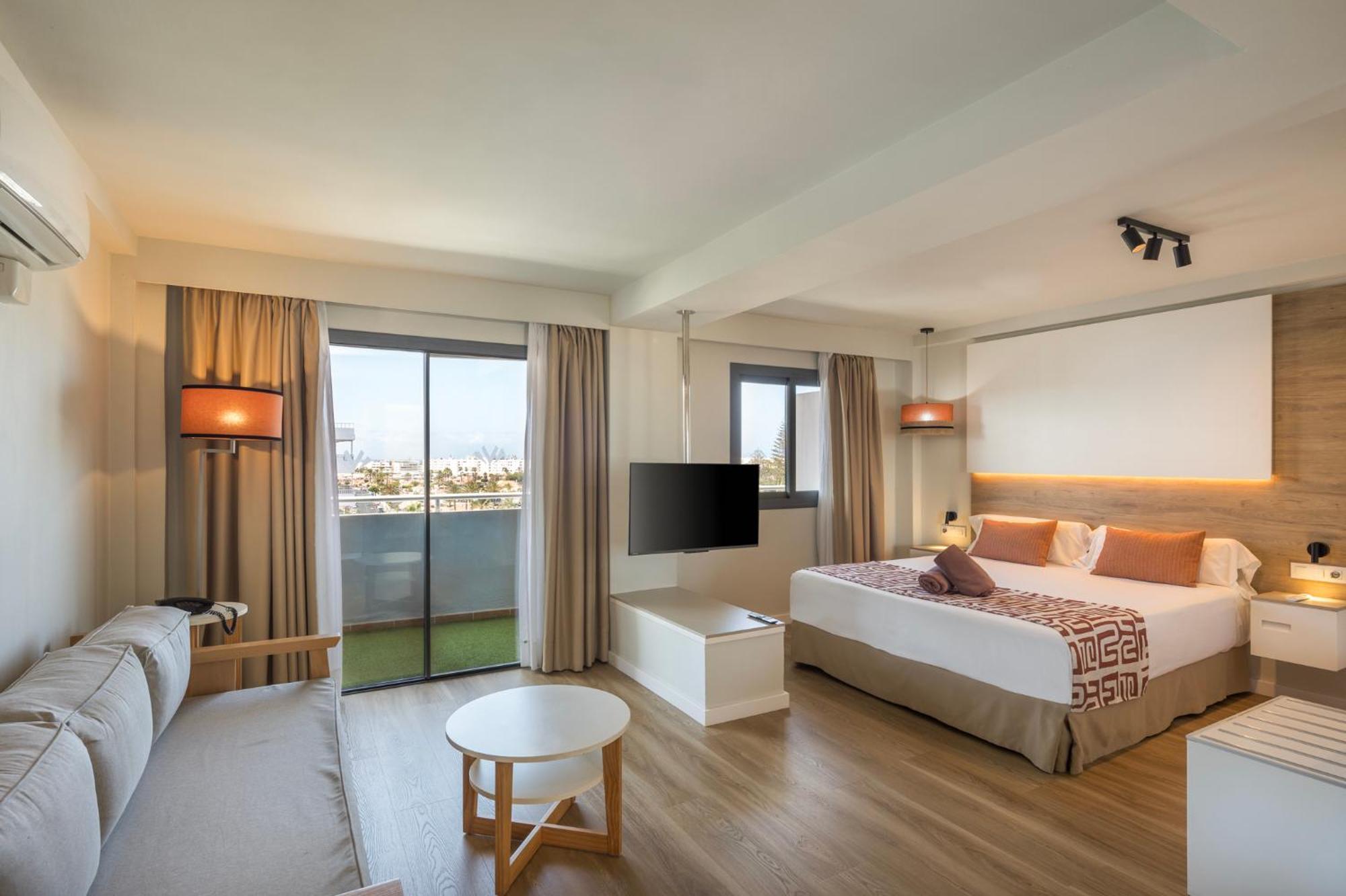 Junior Suite (2 Volwassenen + 1 Kind)