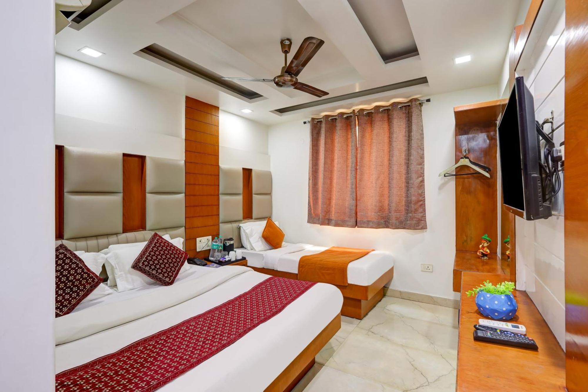 Deluxe Triple Room