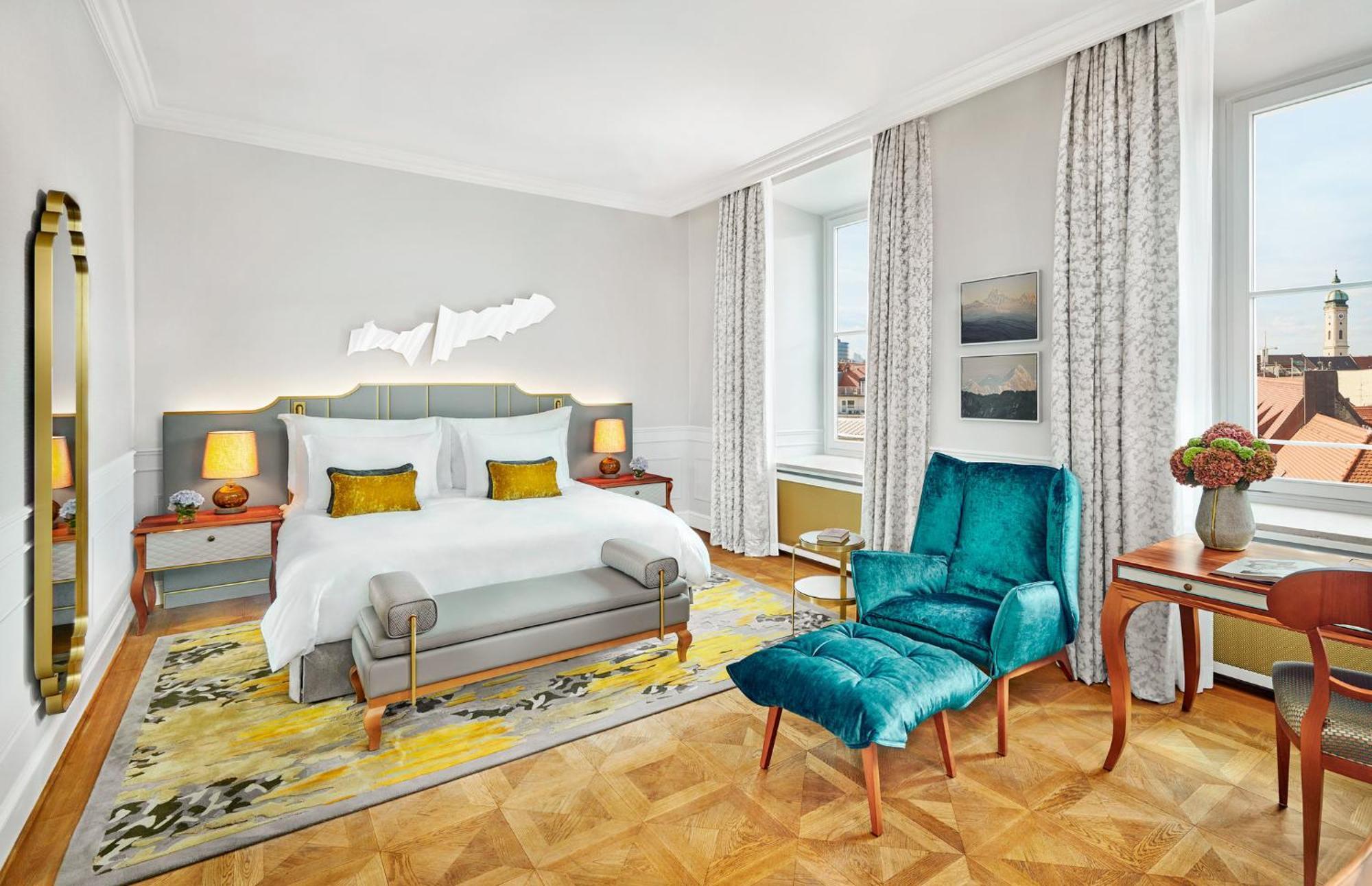 Premier Deluxe King Room
