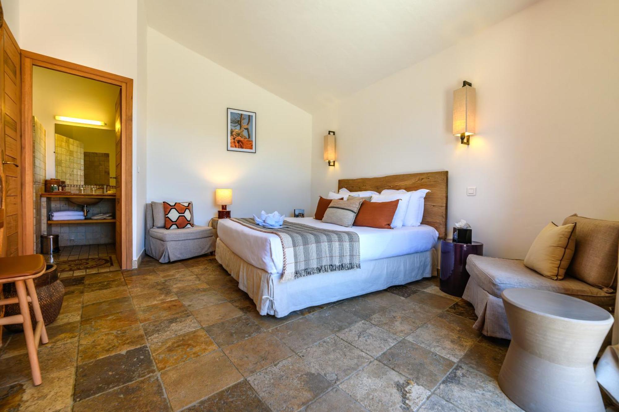 Room with Patio (2 Adults),1615656454:JPEG