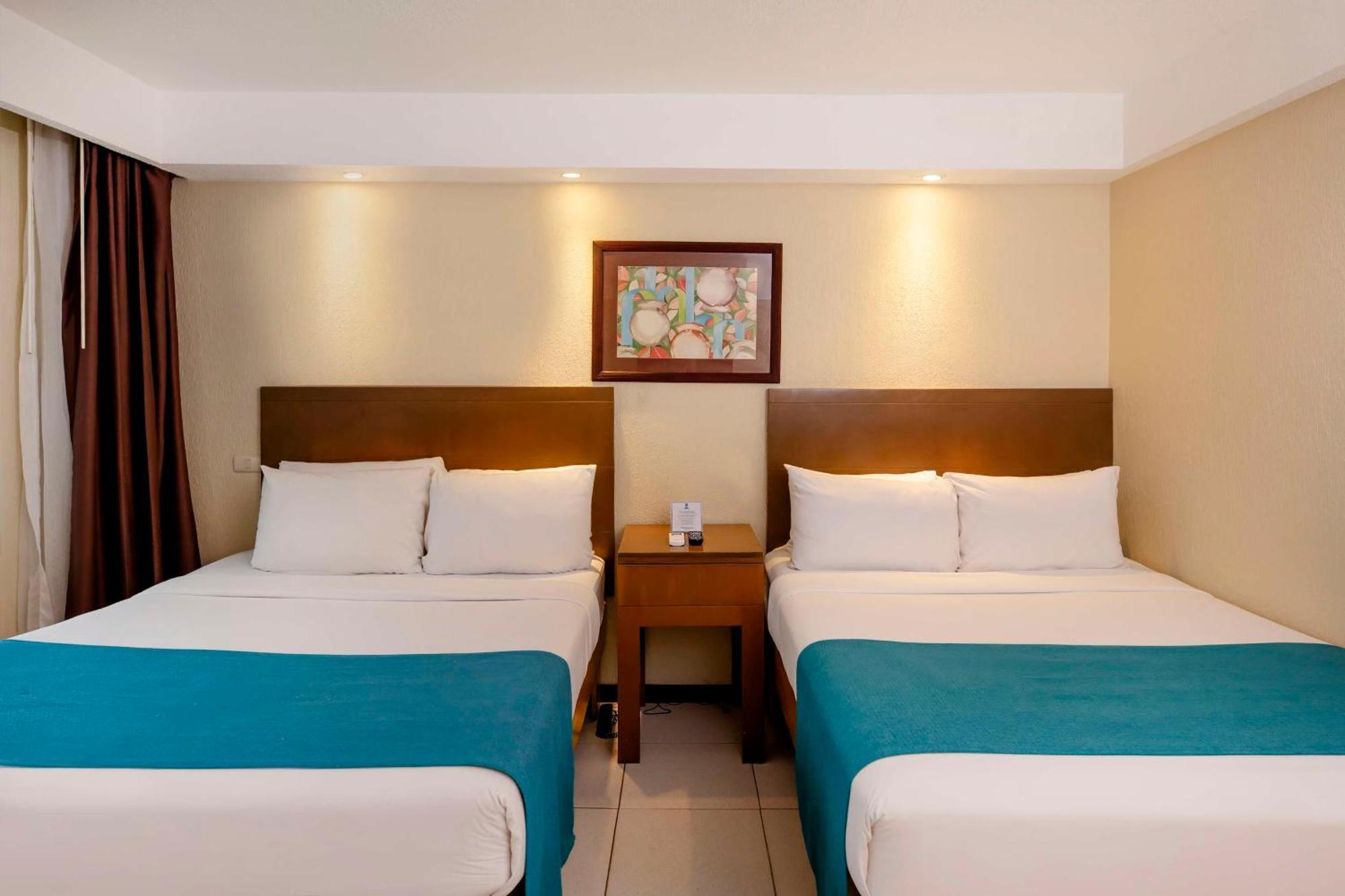 Double Room Two Double Beds Balcony Garden View Non-Smoking