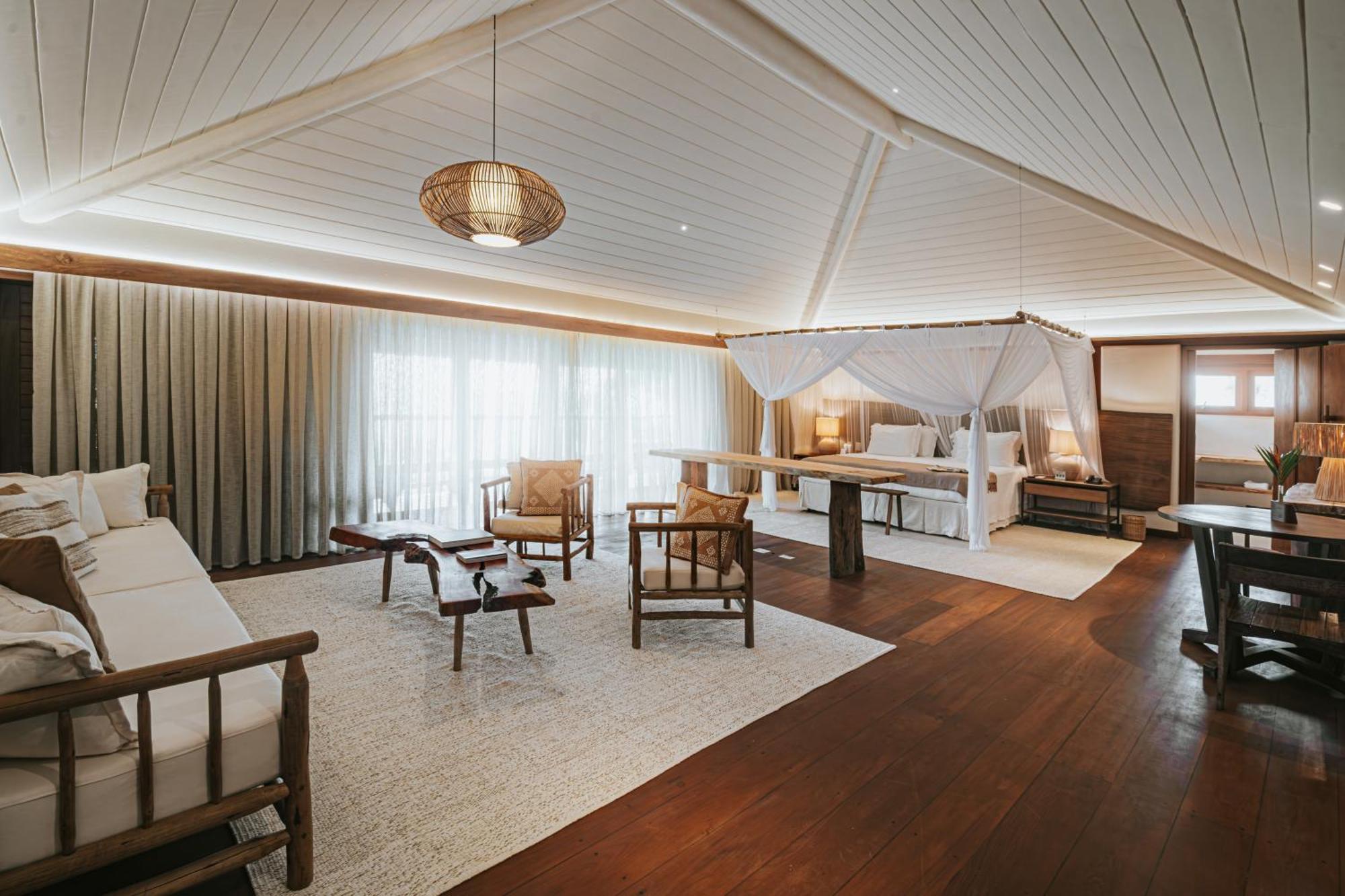 Deluxe King Suite