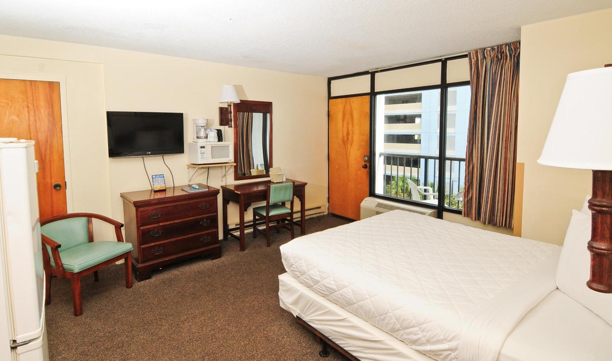 1 Room Side View 1 Queen Bed T9