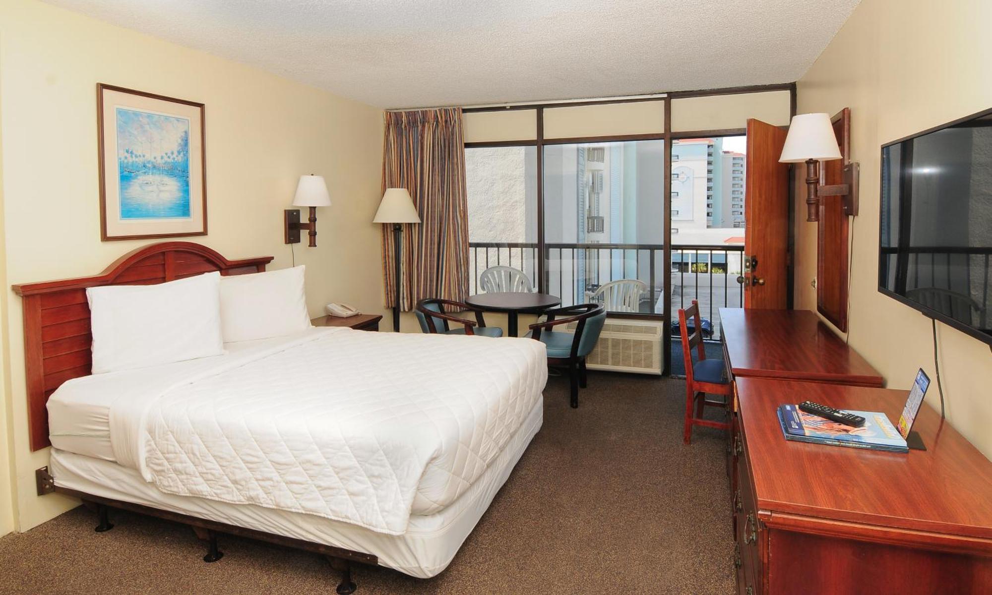 1 Room Side Ocean View Efficiency 1 Queen Bed T5