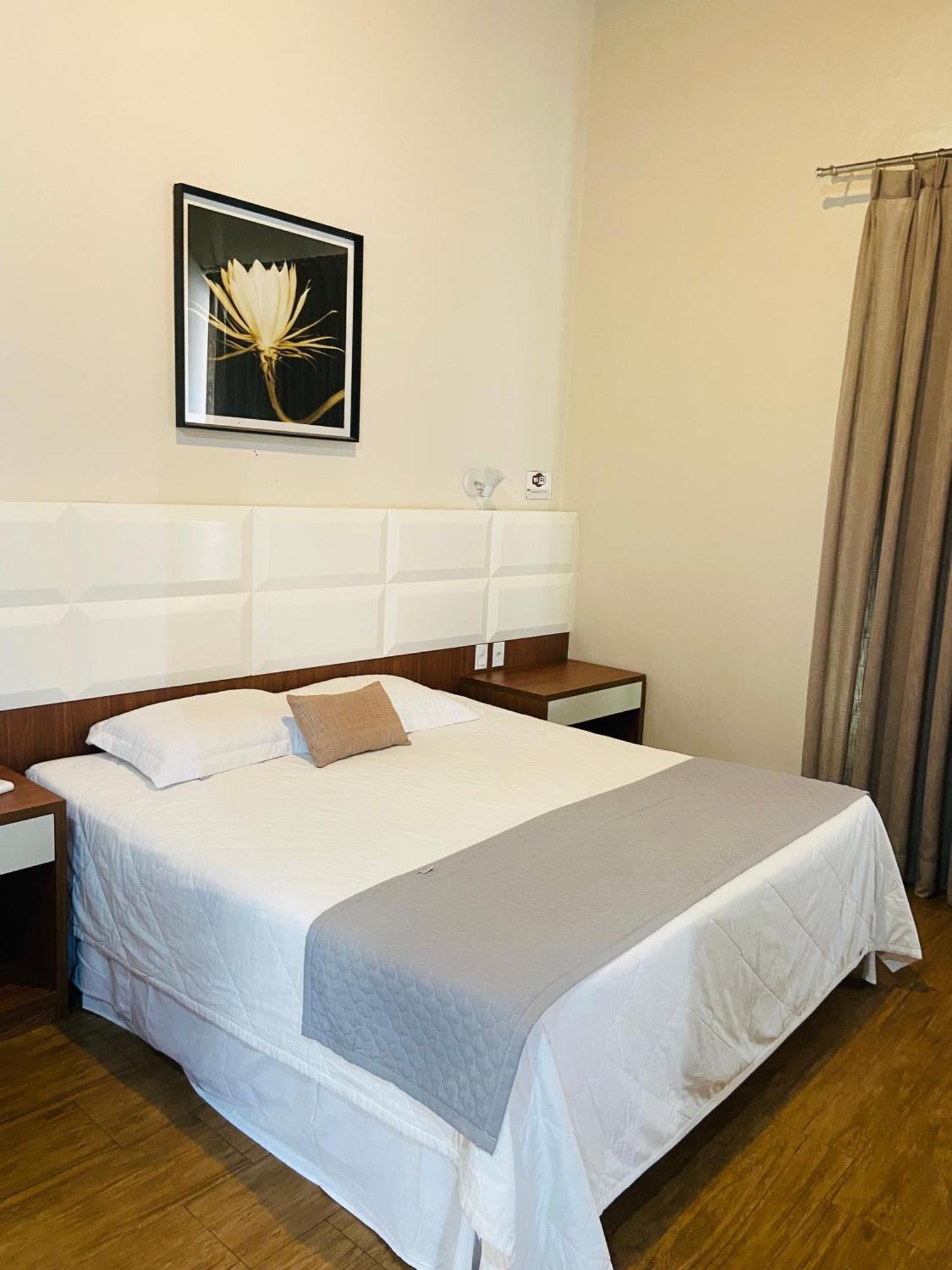 Deluxe Suite Spa Bath