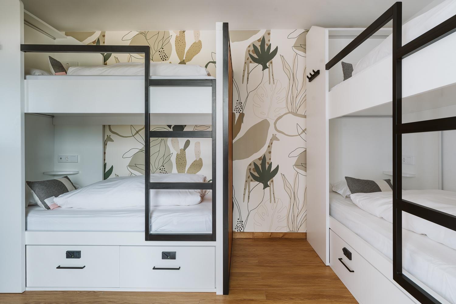 Bed 4-Bed Female Dormitory Room