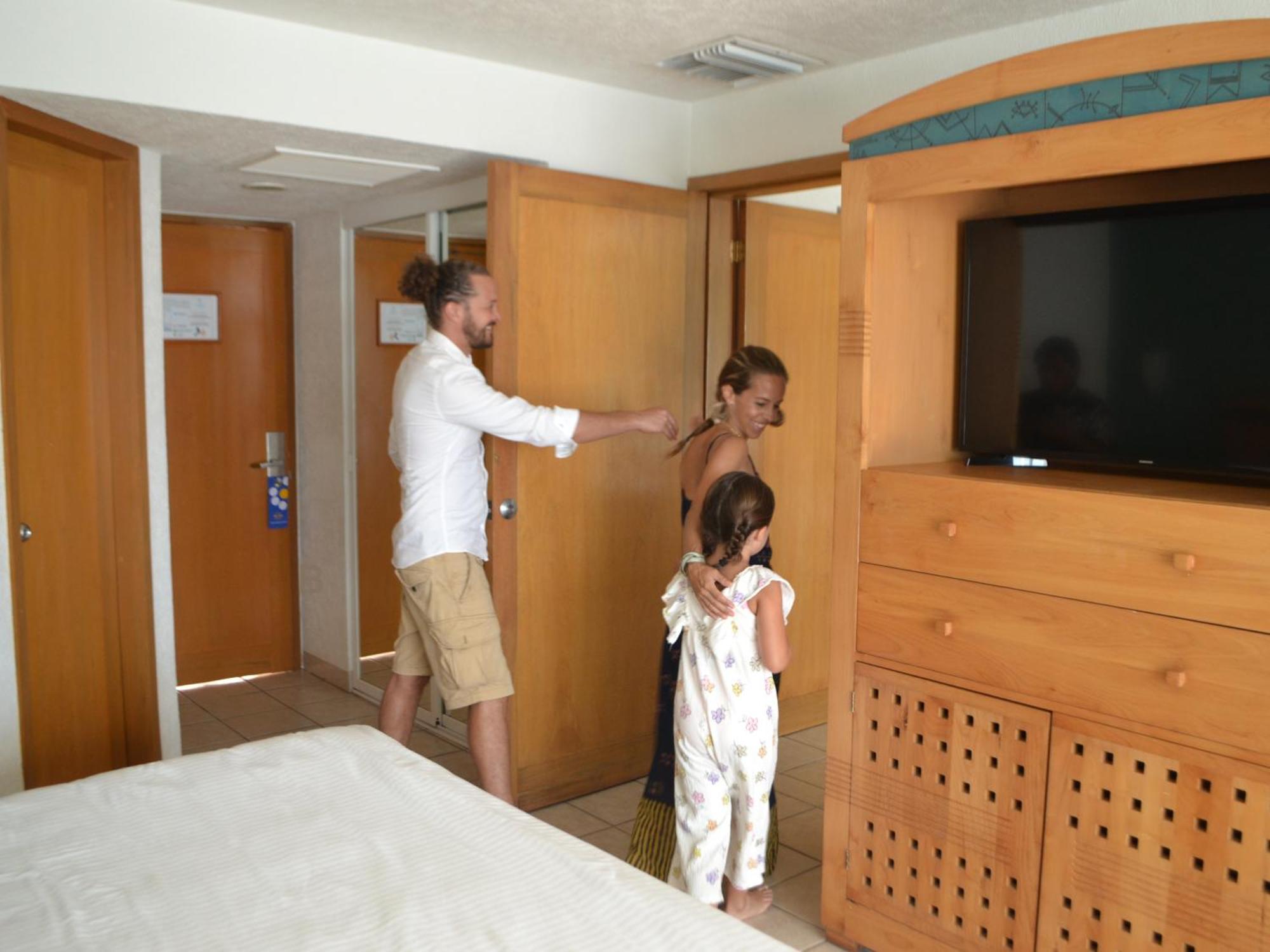 Deluxe Room with City or Terrace View