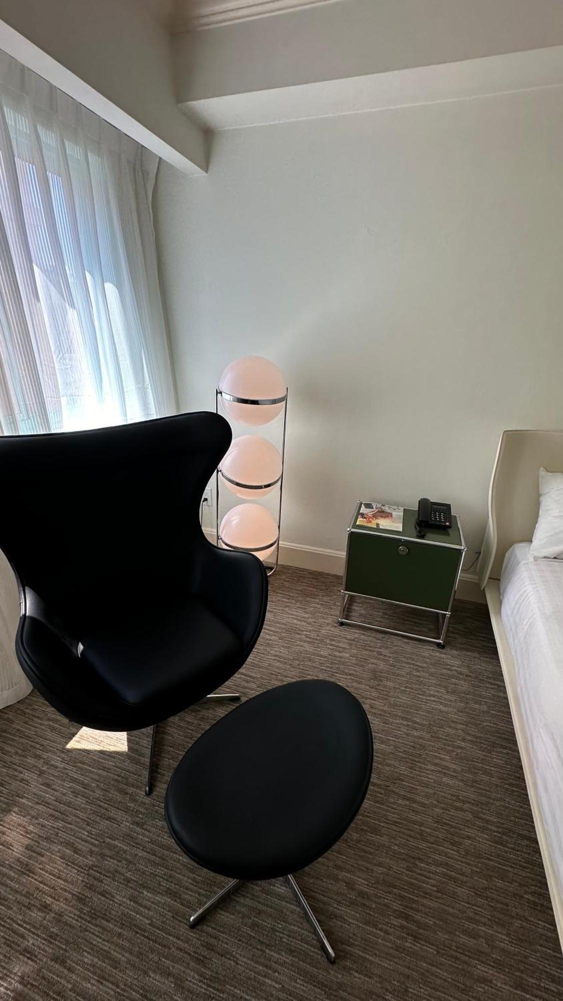 King Room