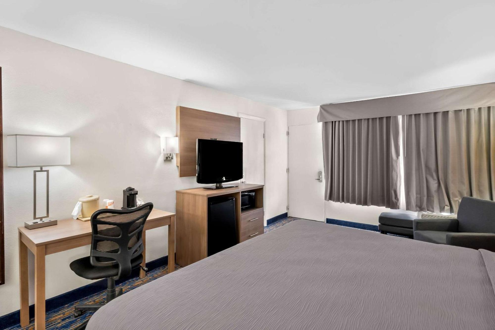 King Room Non-Smoking