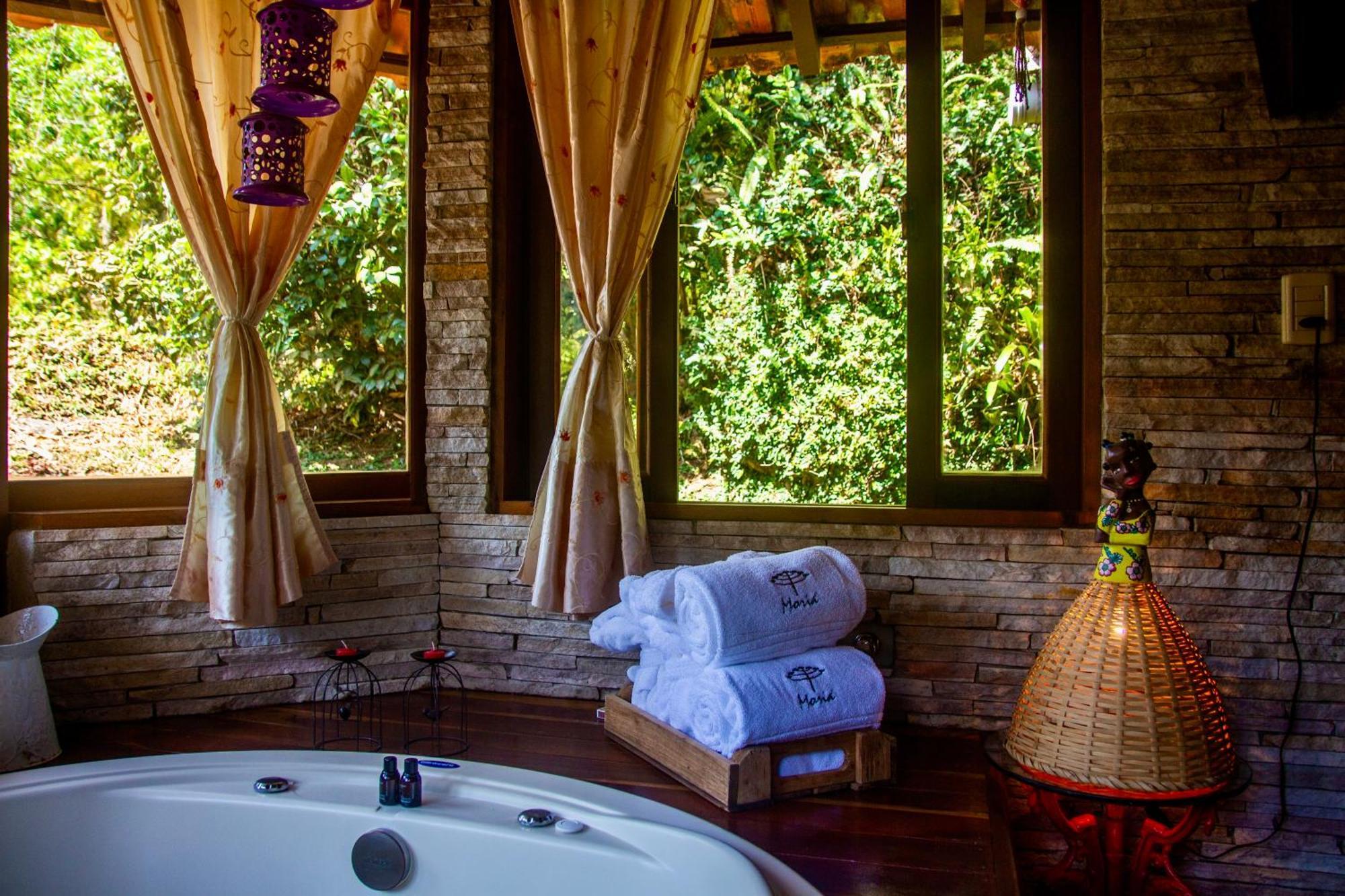 Queen Room Spa Bath