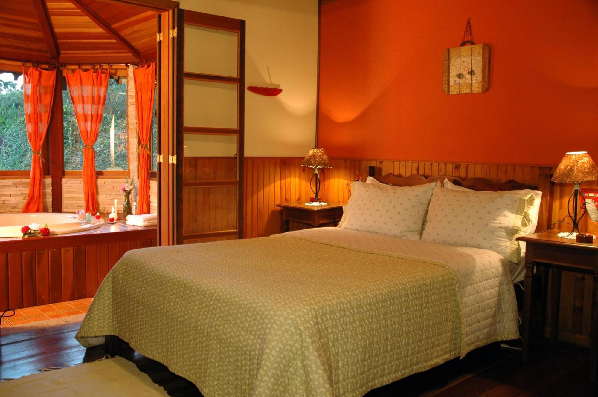 Queen Room Spa Bath