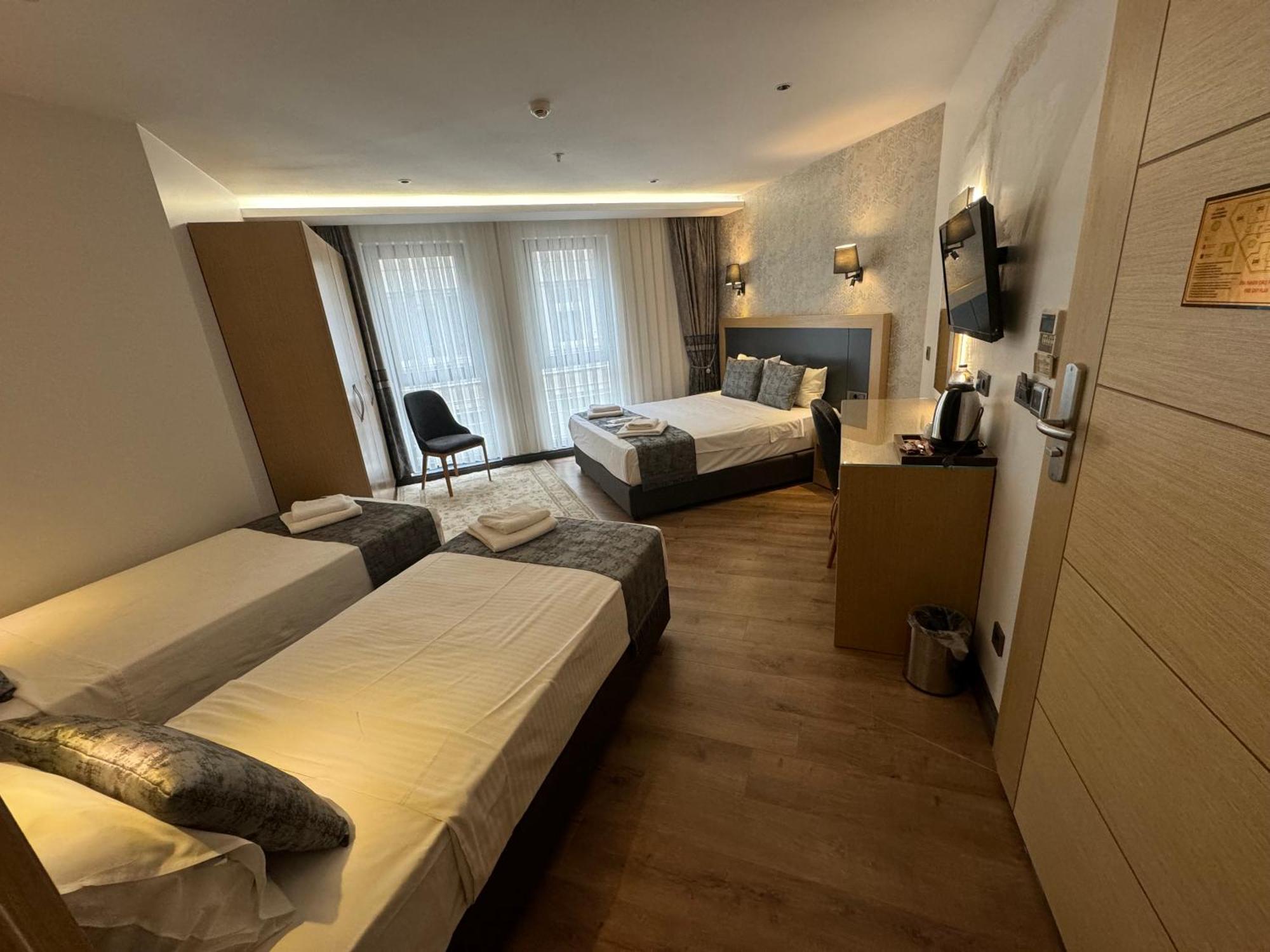Standard Quadruple Room