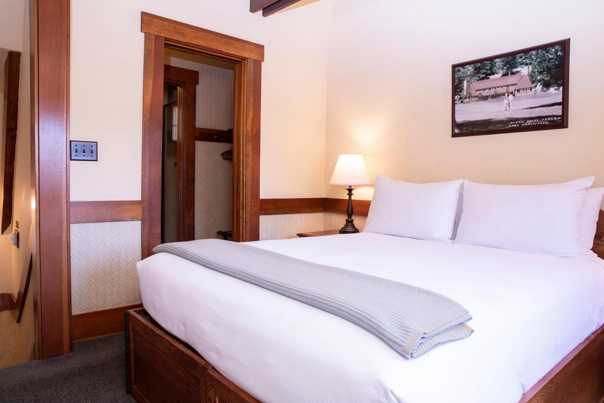 Open Chalet – 2 Bedroom 2 Bathroom