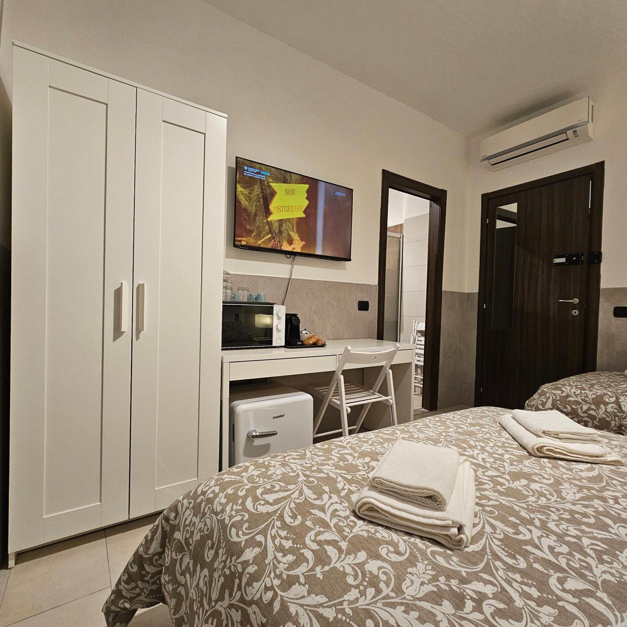 Triple Room Private Bathroom