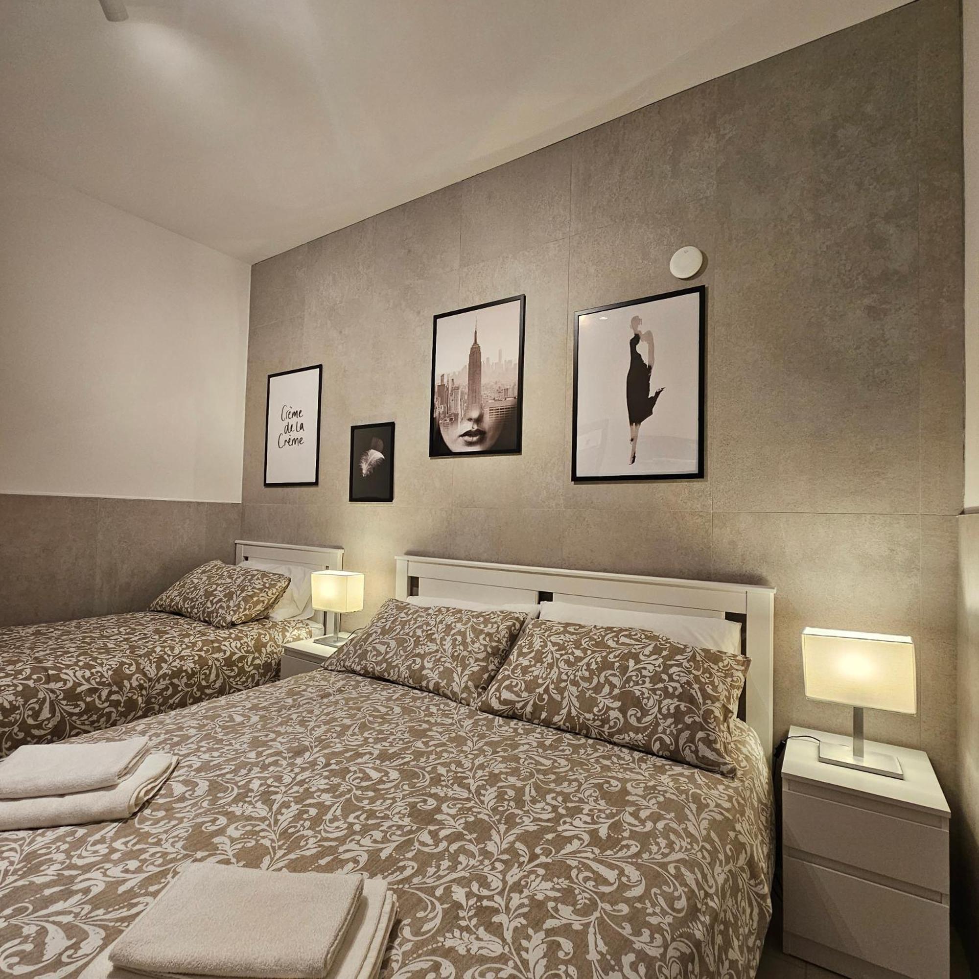 Triple Room Private Bathroom