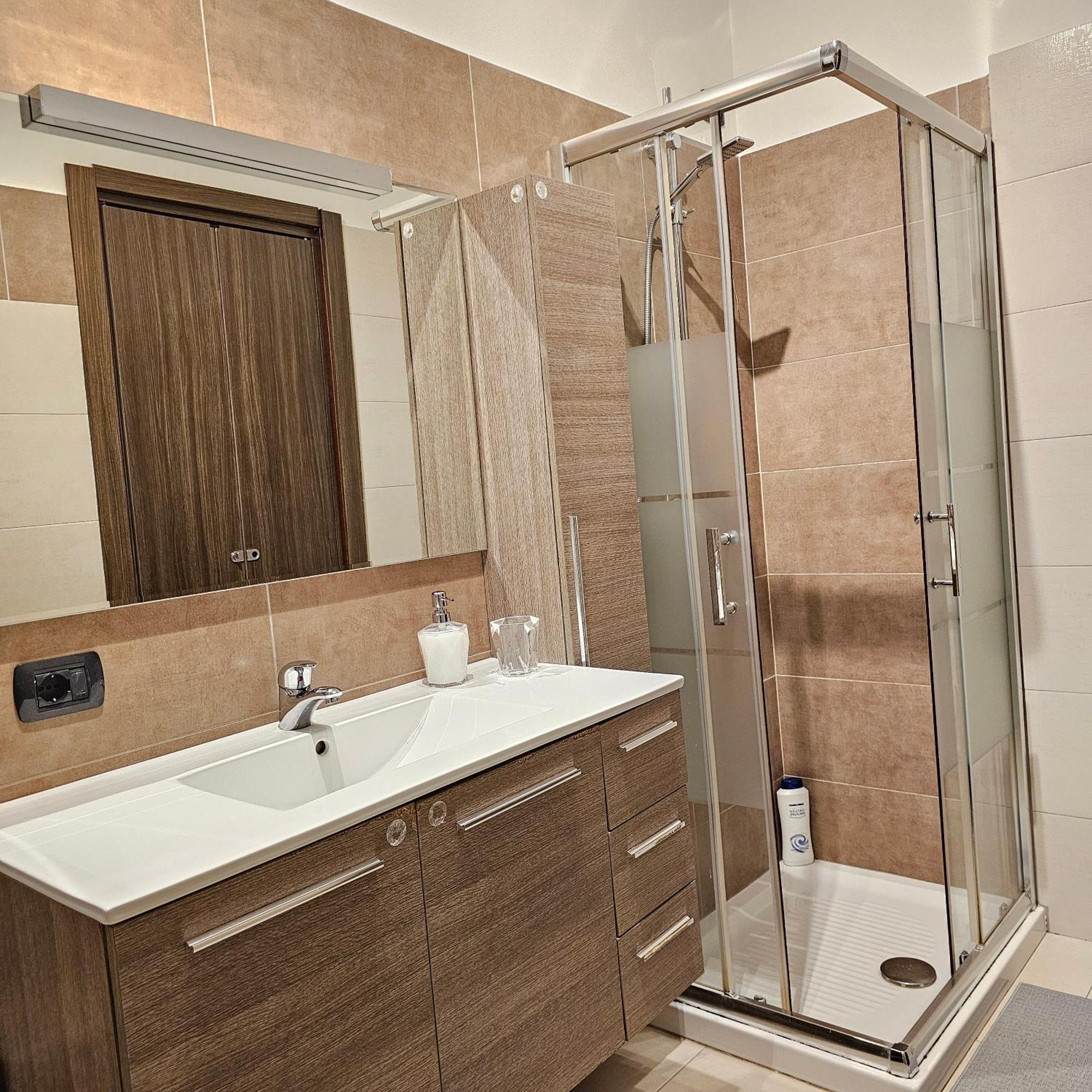 Triple Room Private Bathroom