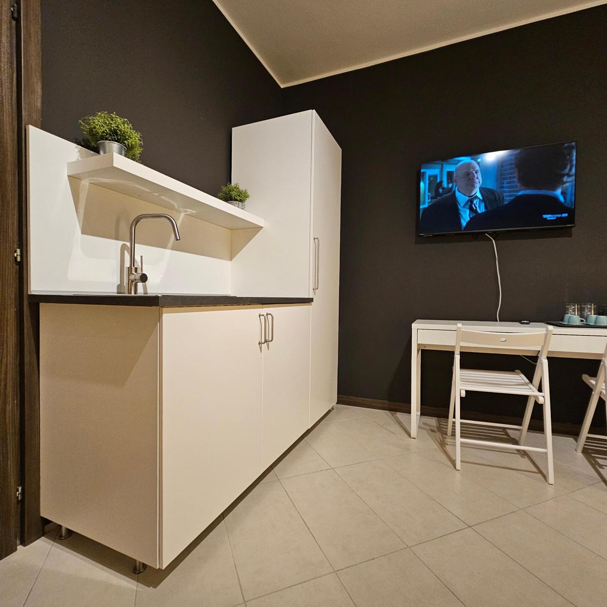 Quadruple Room Private External Bathroom