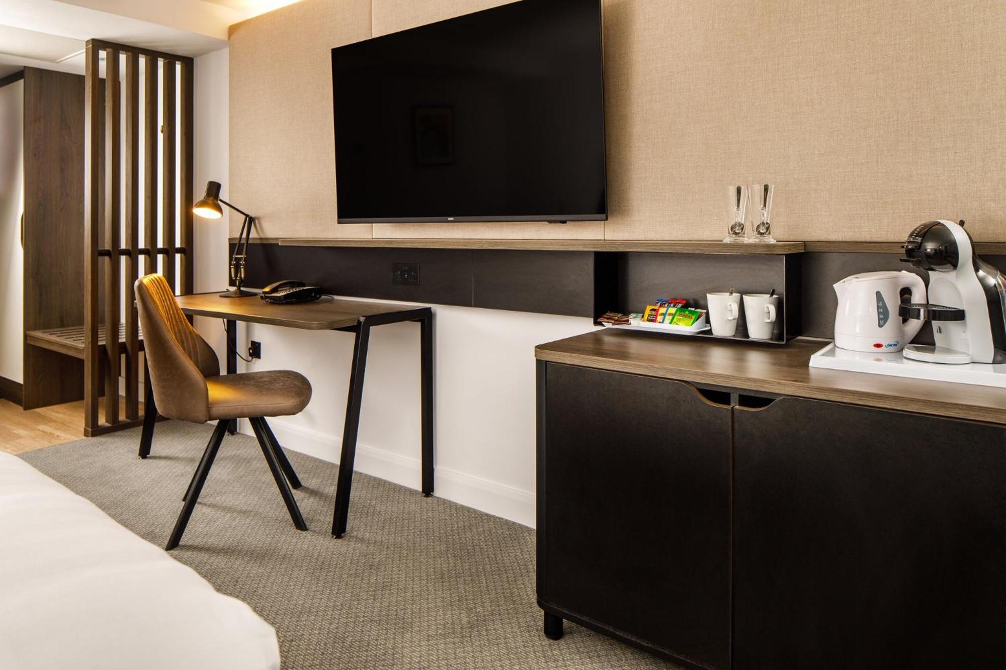 Premium Super King Room Balcony