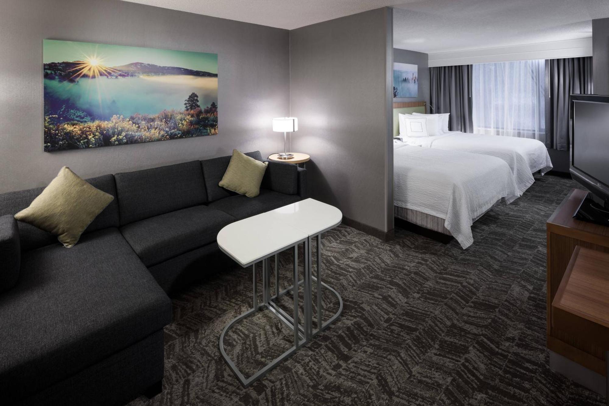 Queen Suite Two Queen Beds Sofa Bed