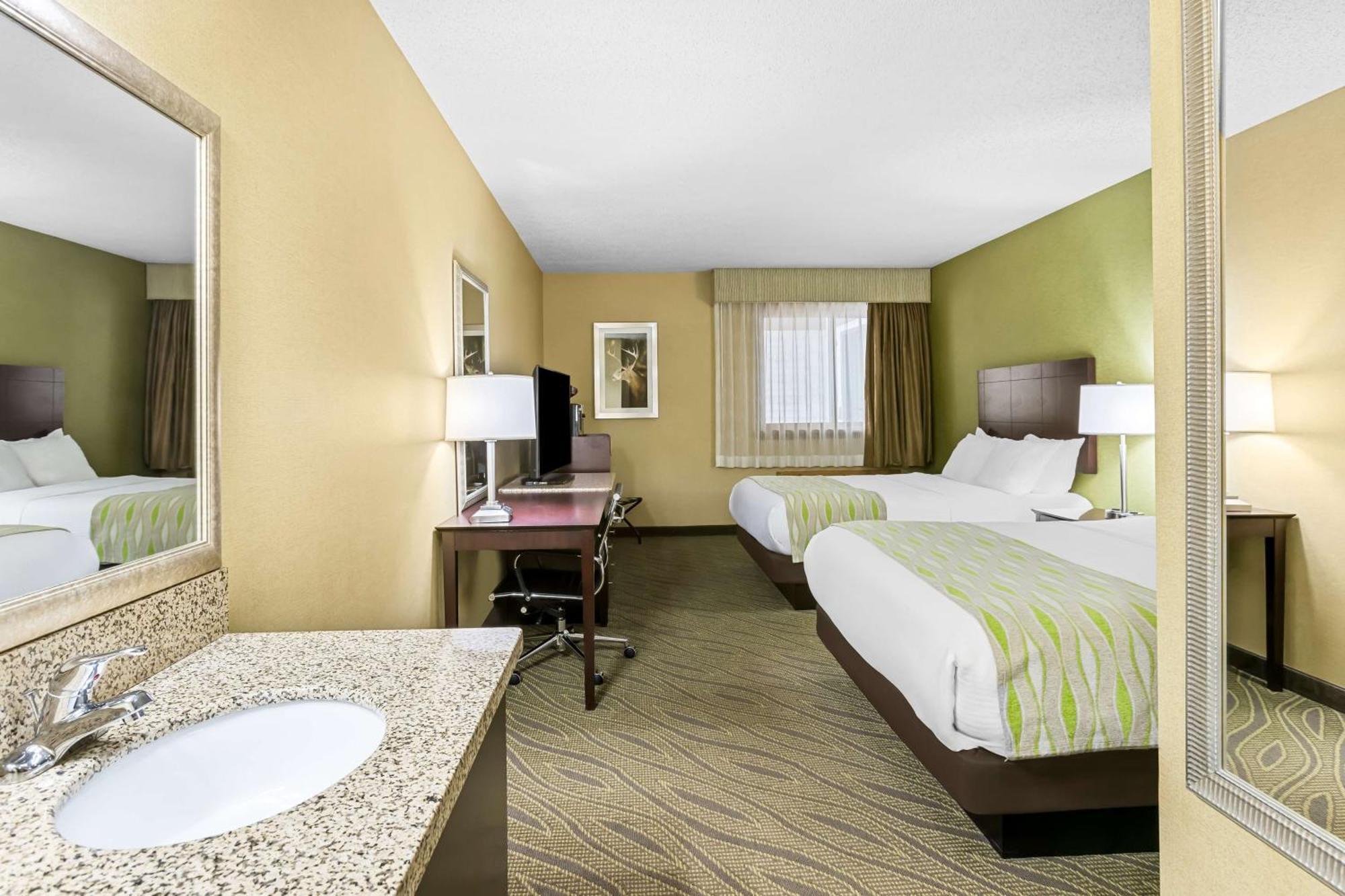 Queen Room Two Queen Beds Bath Tub Disability Access or Non-Smoking