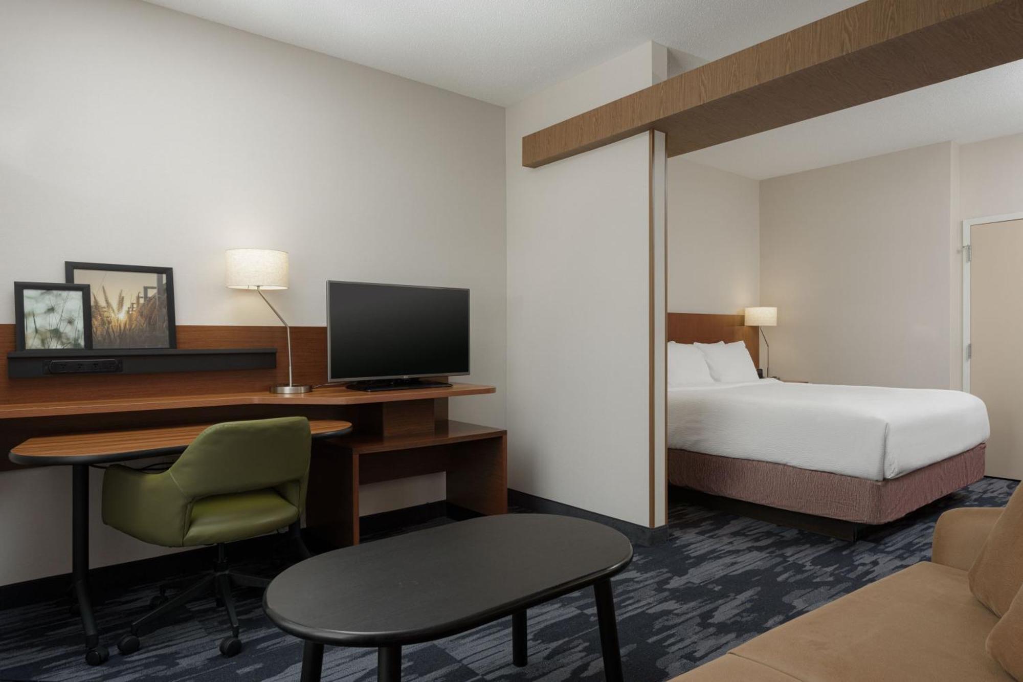 King Suite with Roll-In Shower and Sofa Bed - Mobility Access