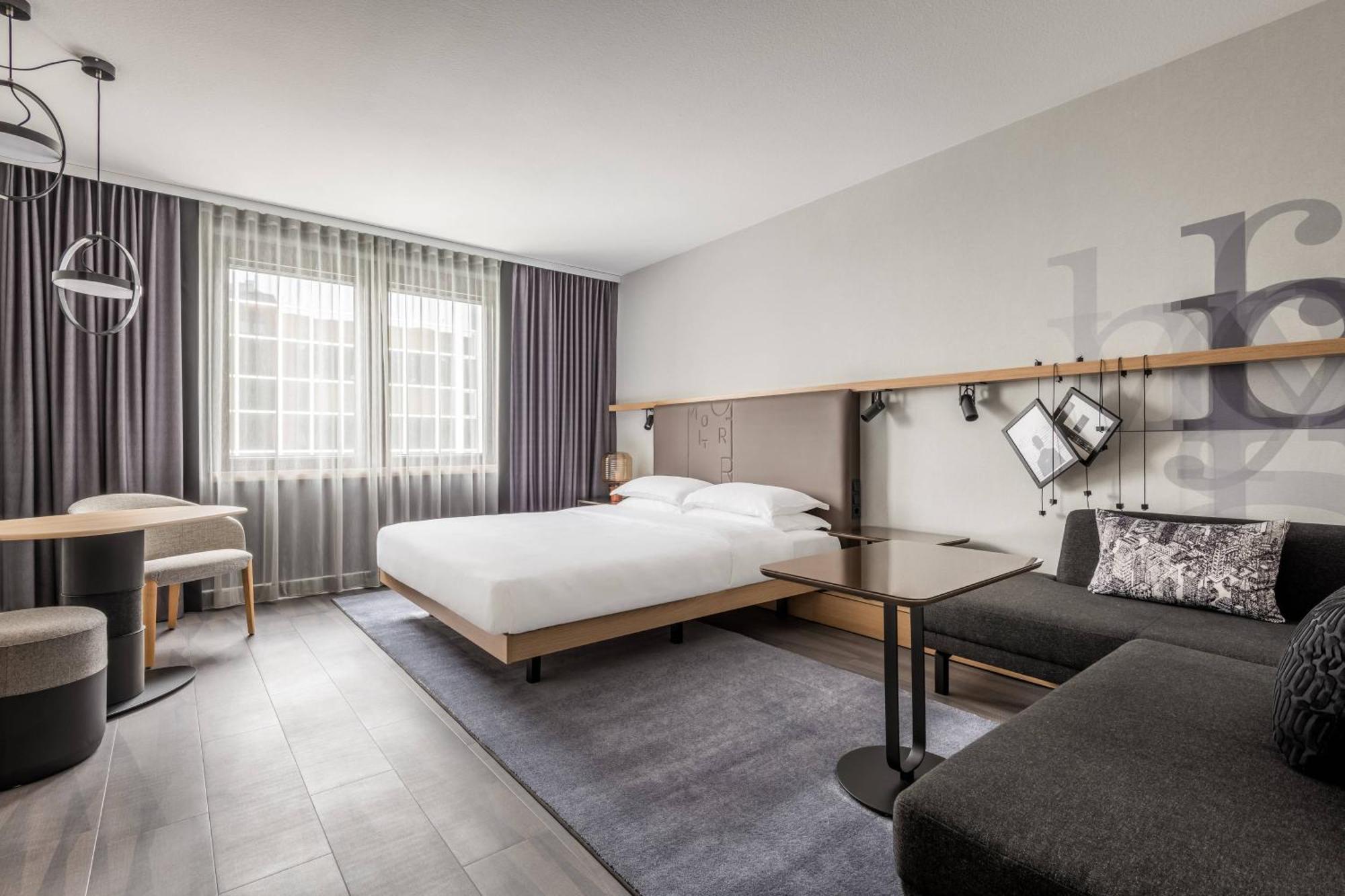 Deluxe Guest room 1 King