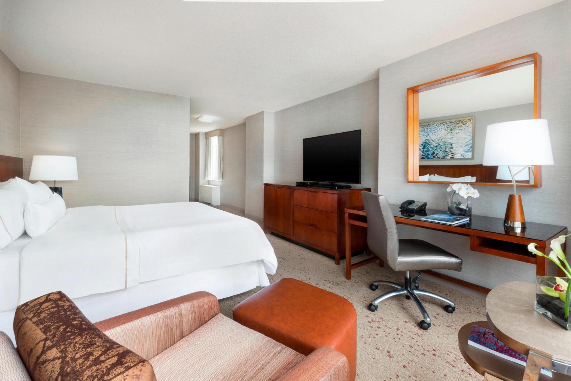 King Room City View Hearing Accessible or High Floor