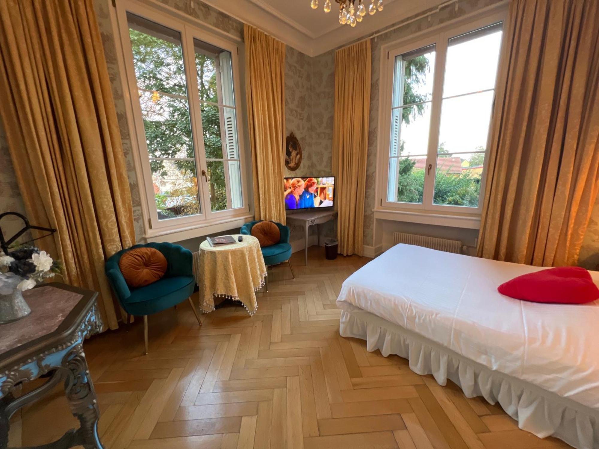 Superior Romantic Double or Twin Room