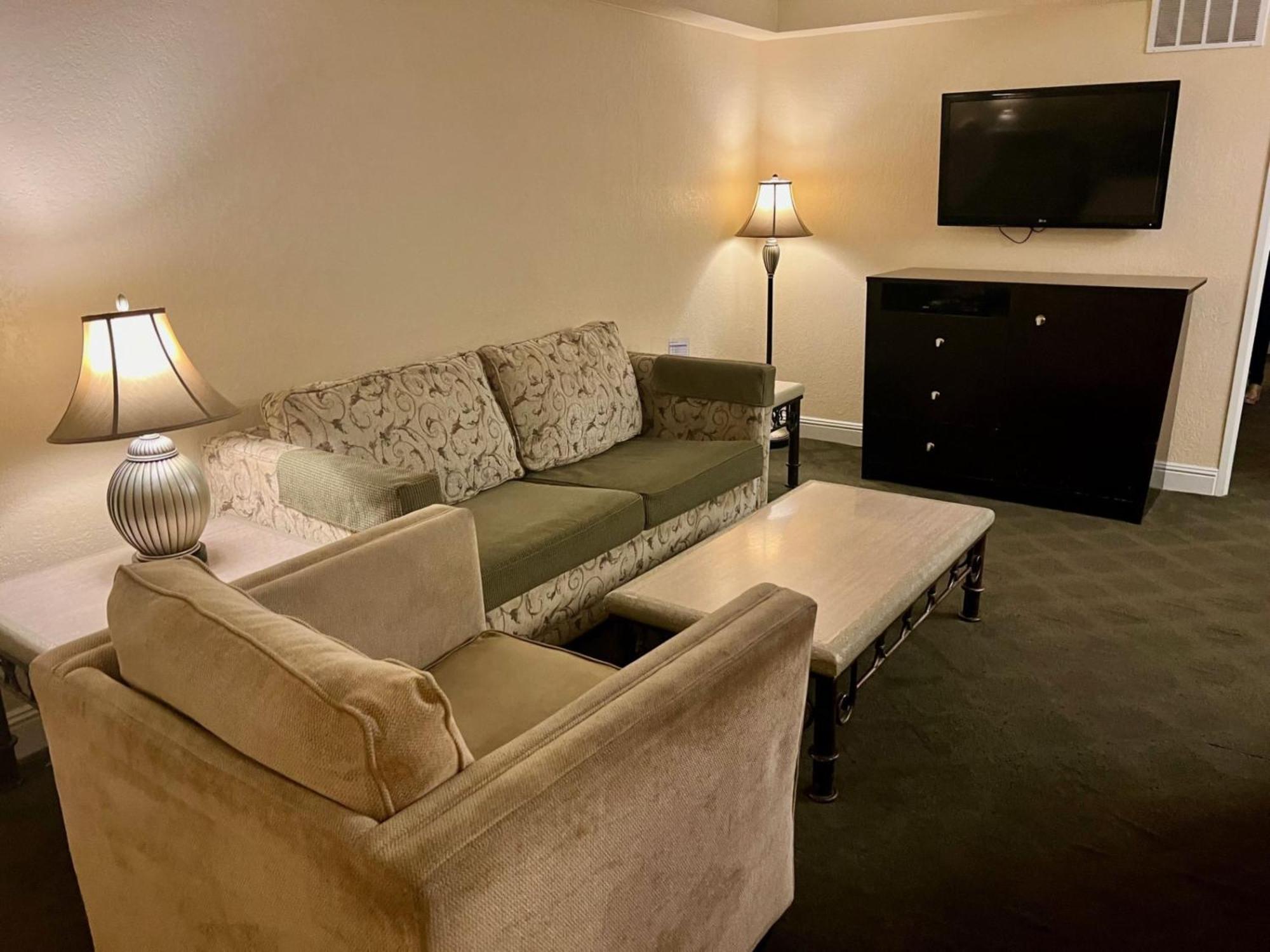 One-Bedroom Suite No Resort Fee