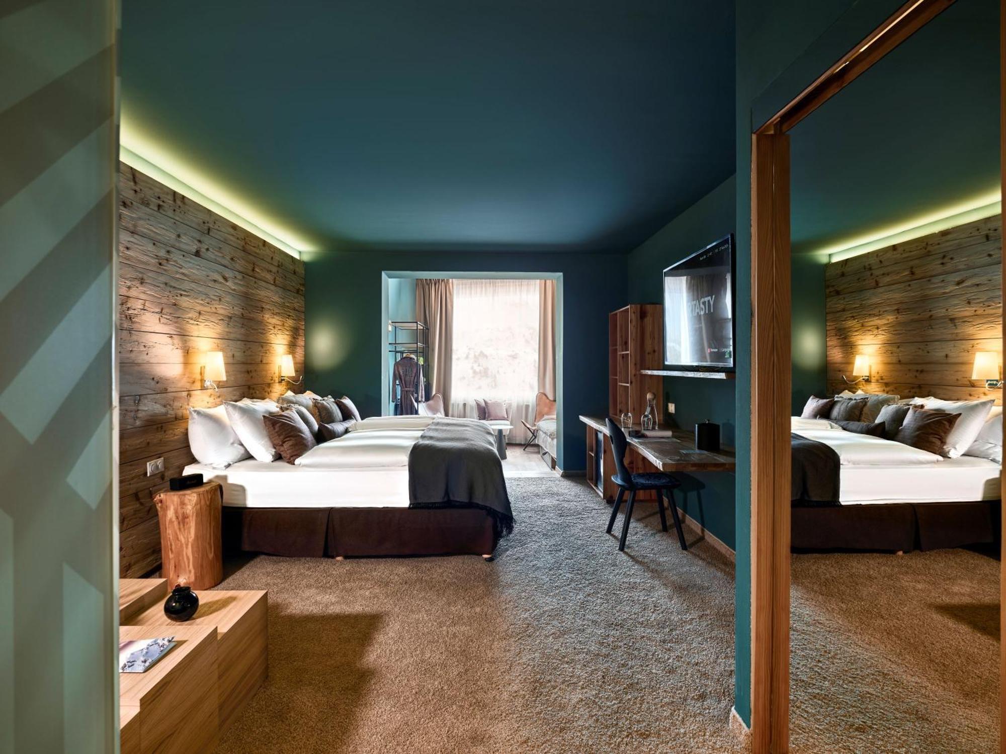 [PLACESROOM] 4