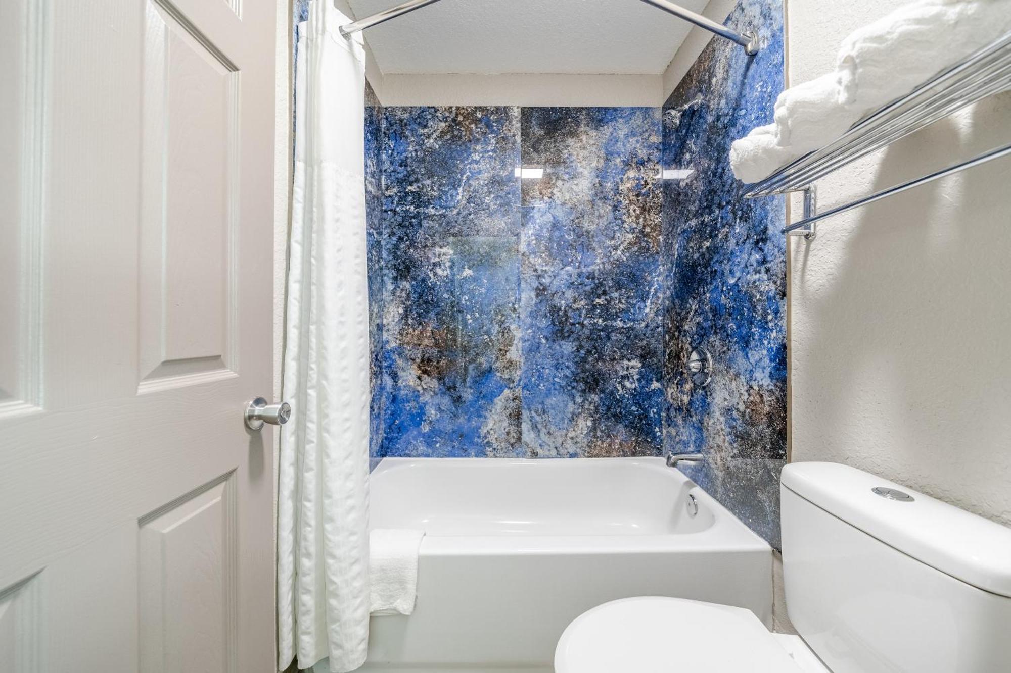 King Studio Suite Non-Smoking