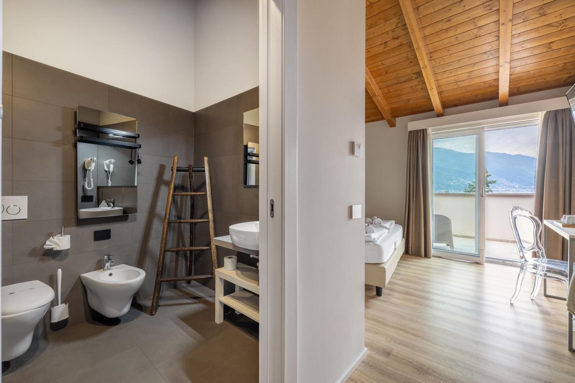 Double Room Lake View