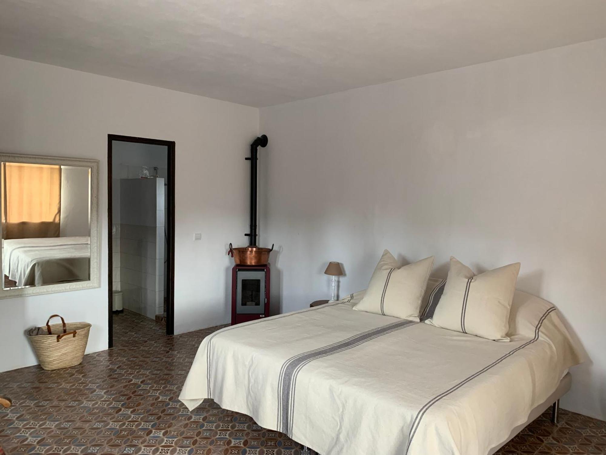 Double or Twin Room Private Bathroom