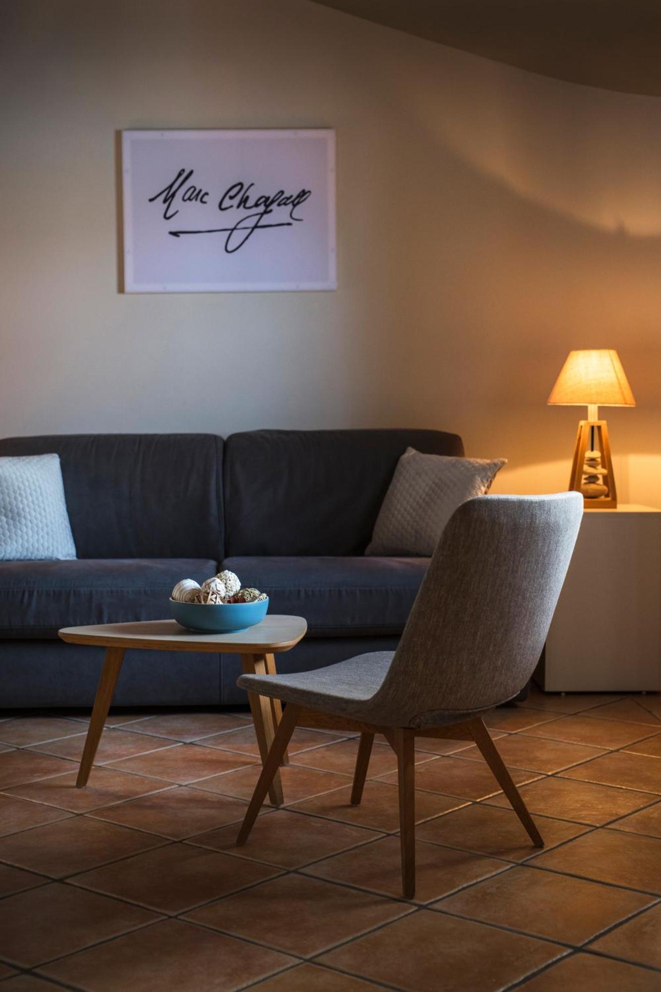 Family Room,1617843291:JPEG