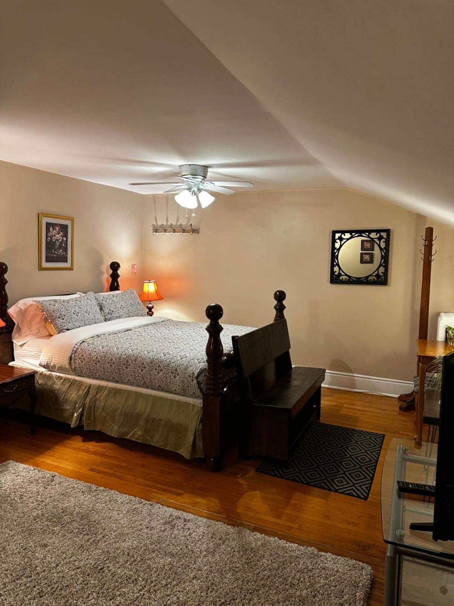 Superior Queen Suite