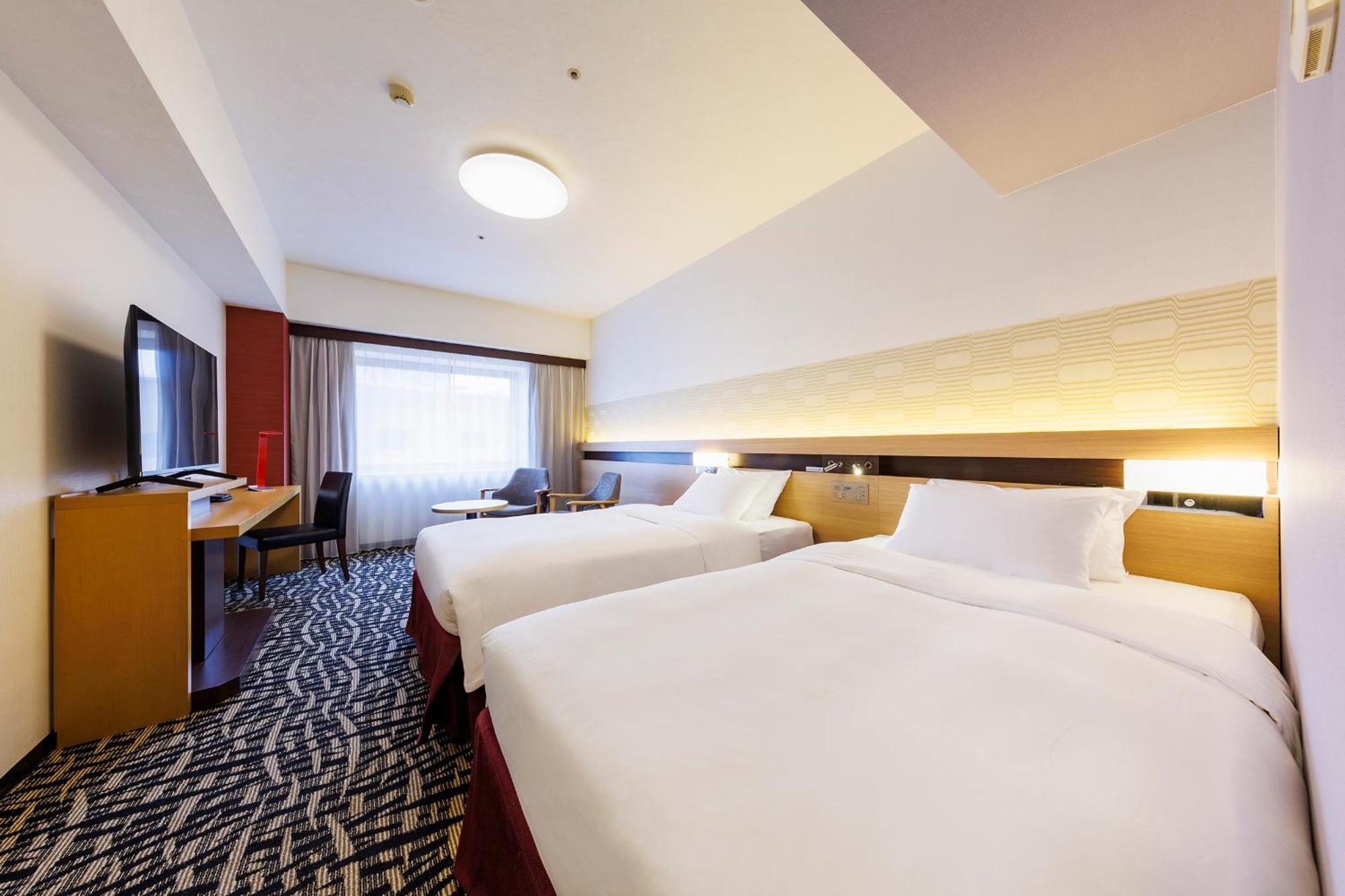 East Wing Twin Room Non-Smoking