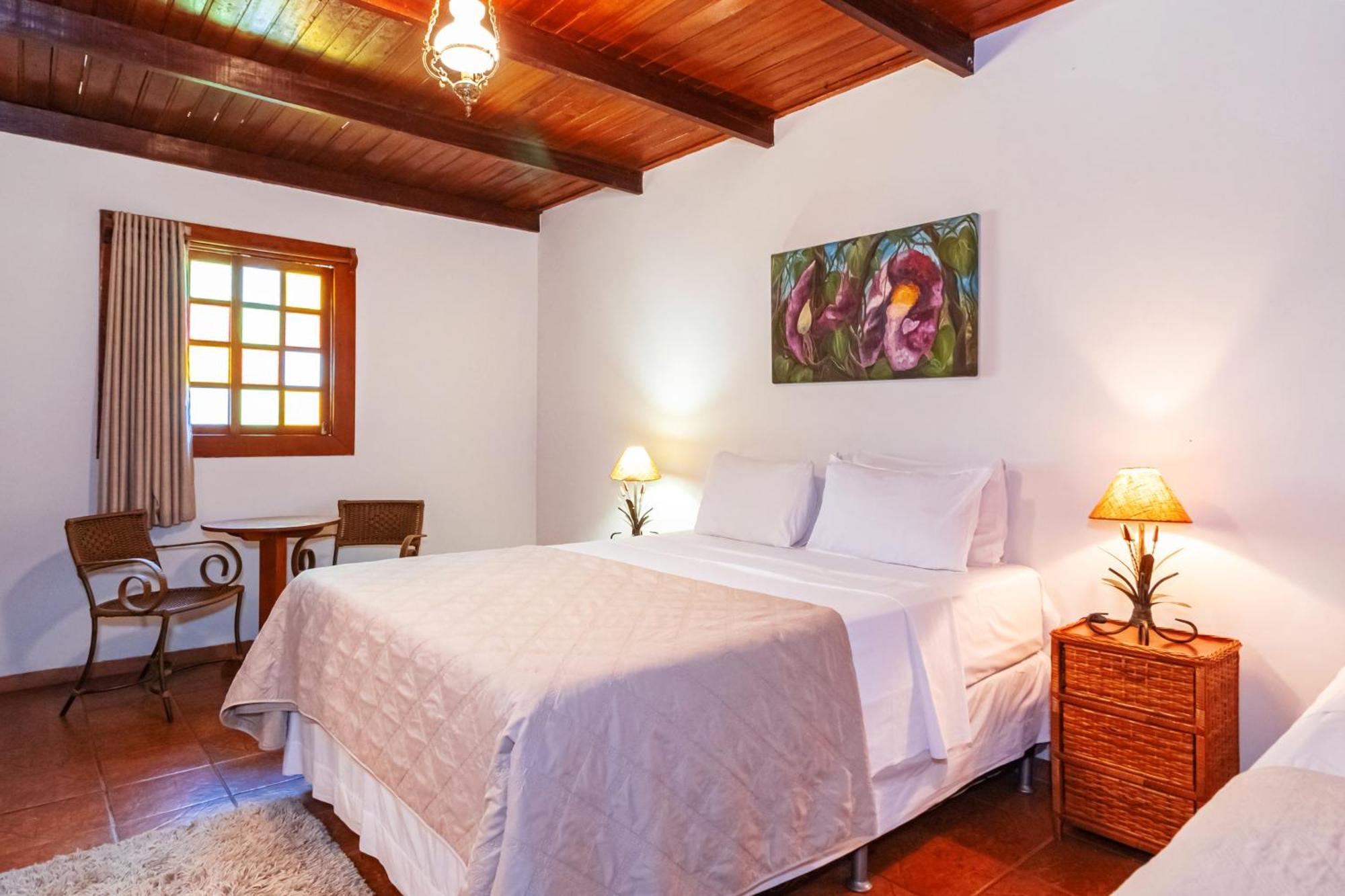 Standard Queen Room