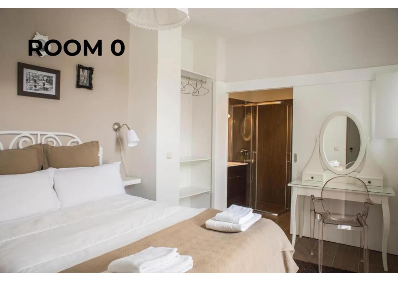 Double Room Private Bathroom