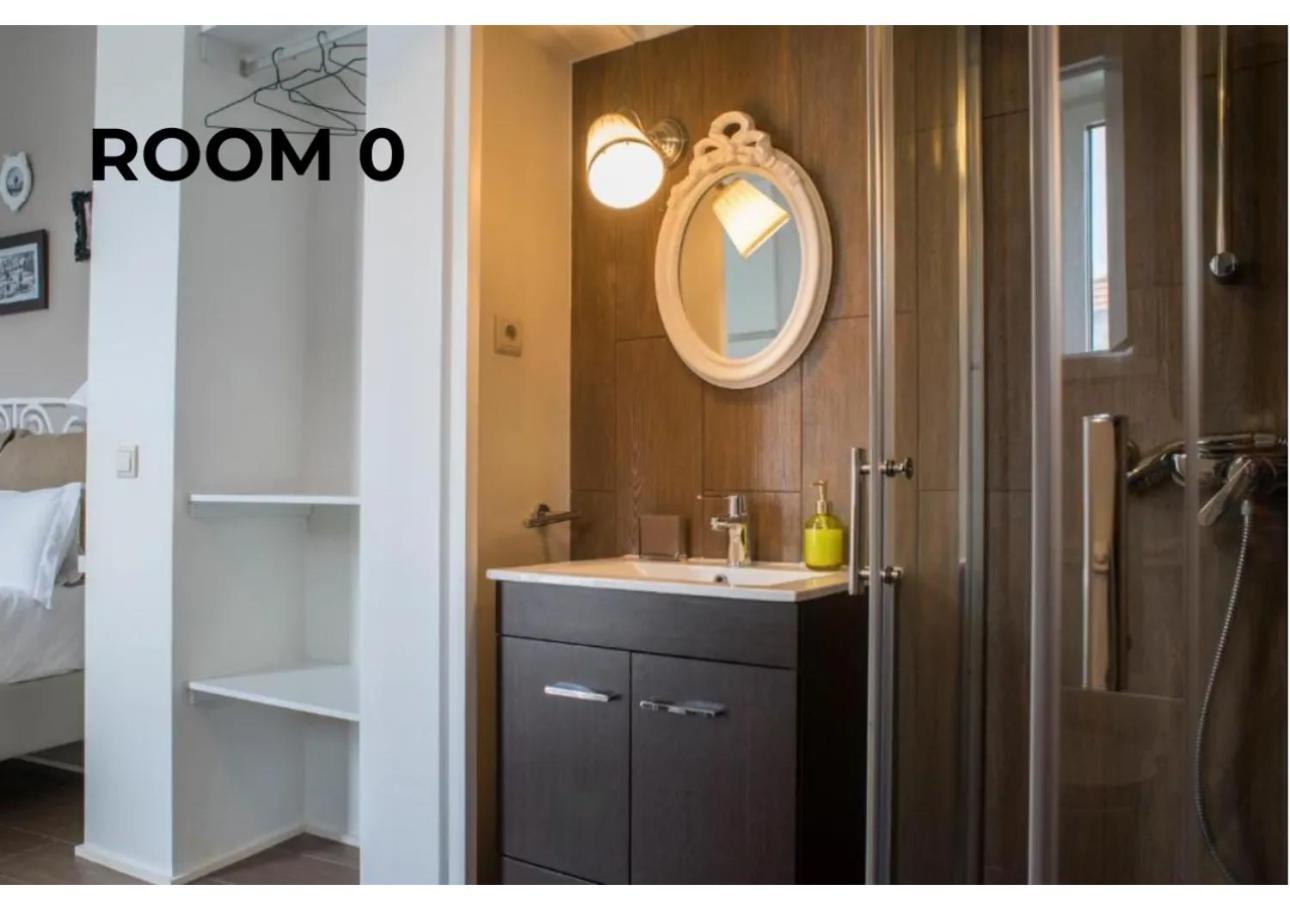 Double Room Private Bathroom