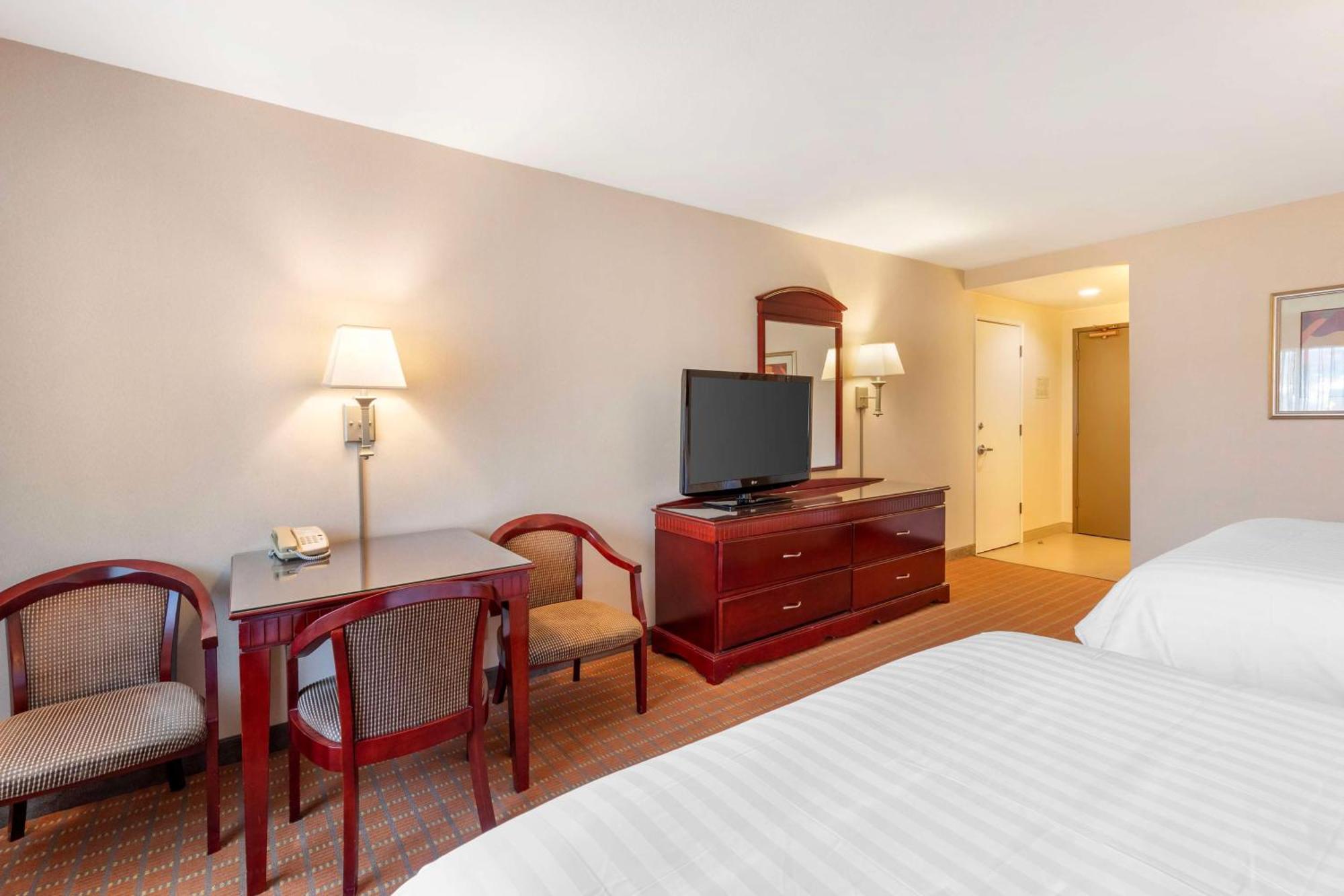 Queen Room Two Queen Beds Roll Shower Disability Access or Non-Smoking