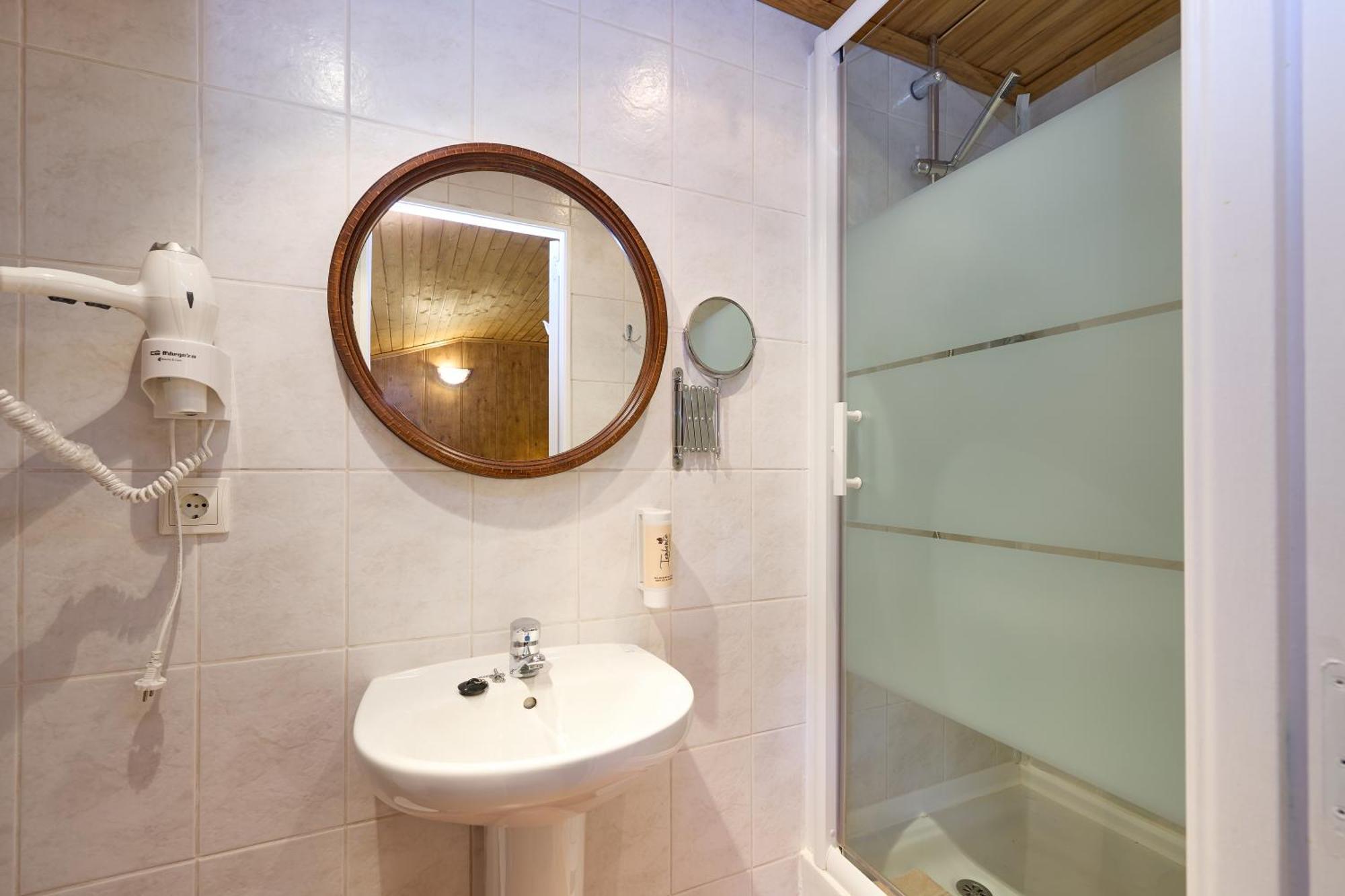 Chambre Familiale (2 Adultes et 2 Enfants)