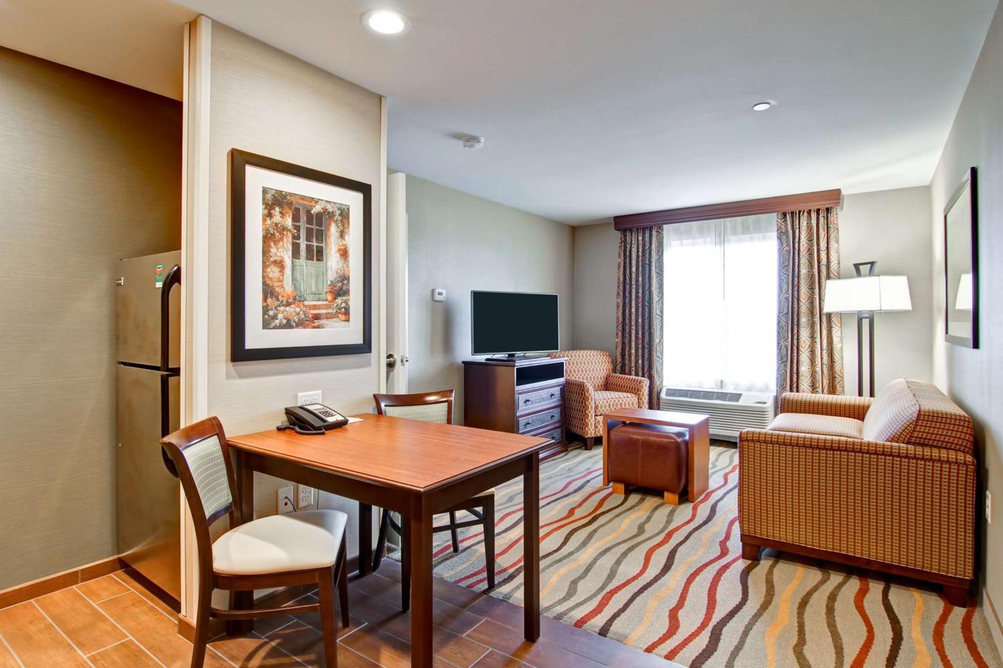One-Bedroom Suite Two Queen Beds