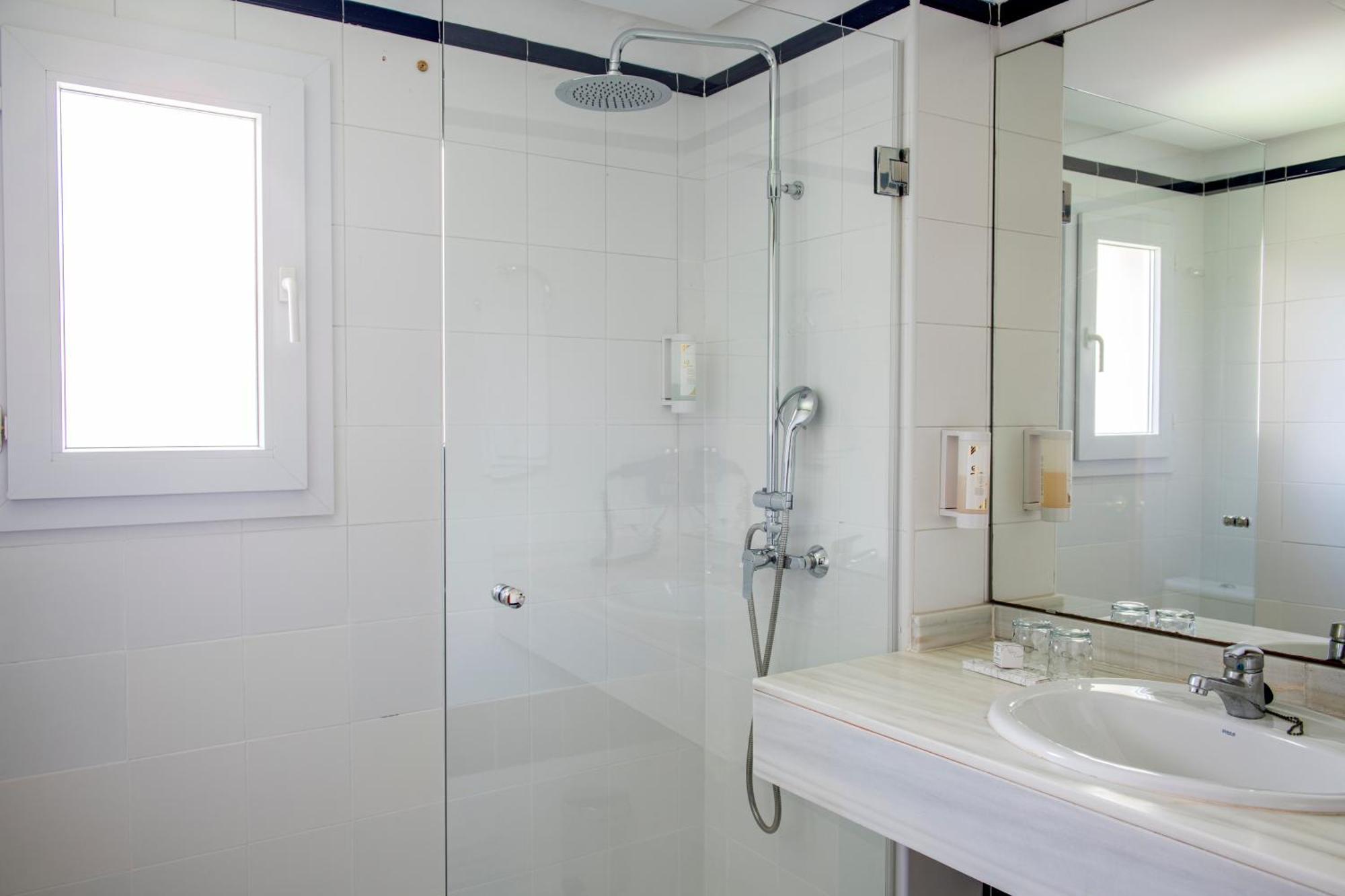 Double Room Frontal Sea View