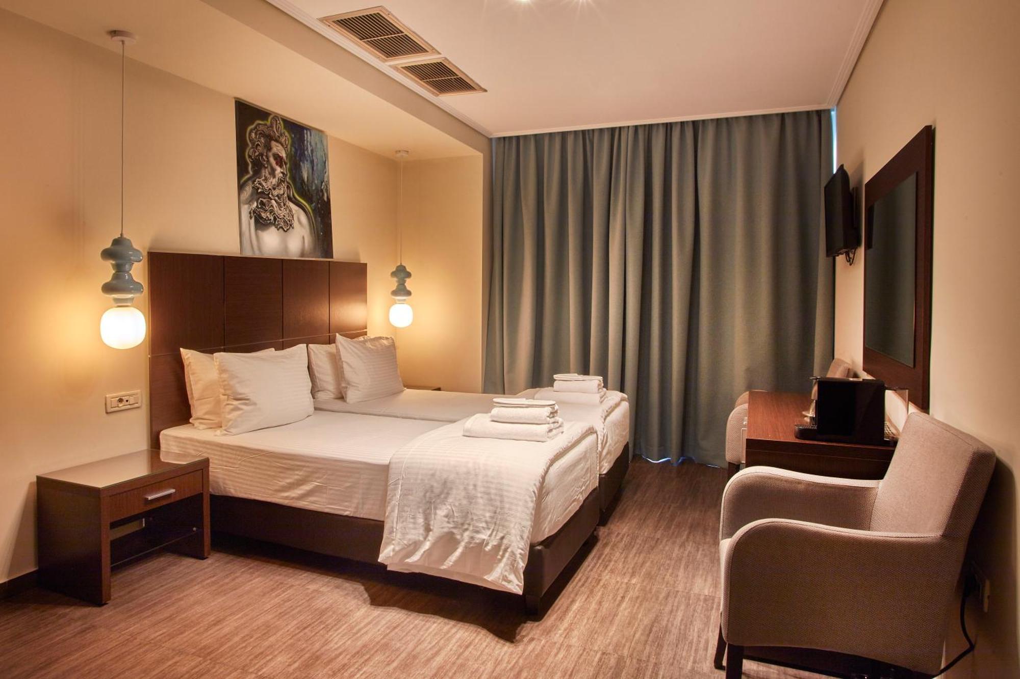 Standard Twin Room