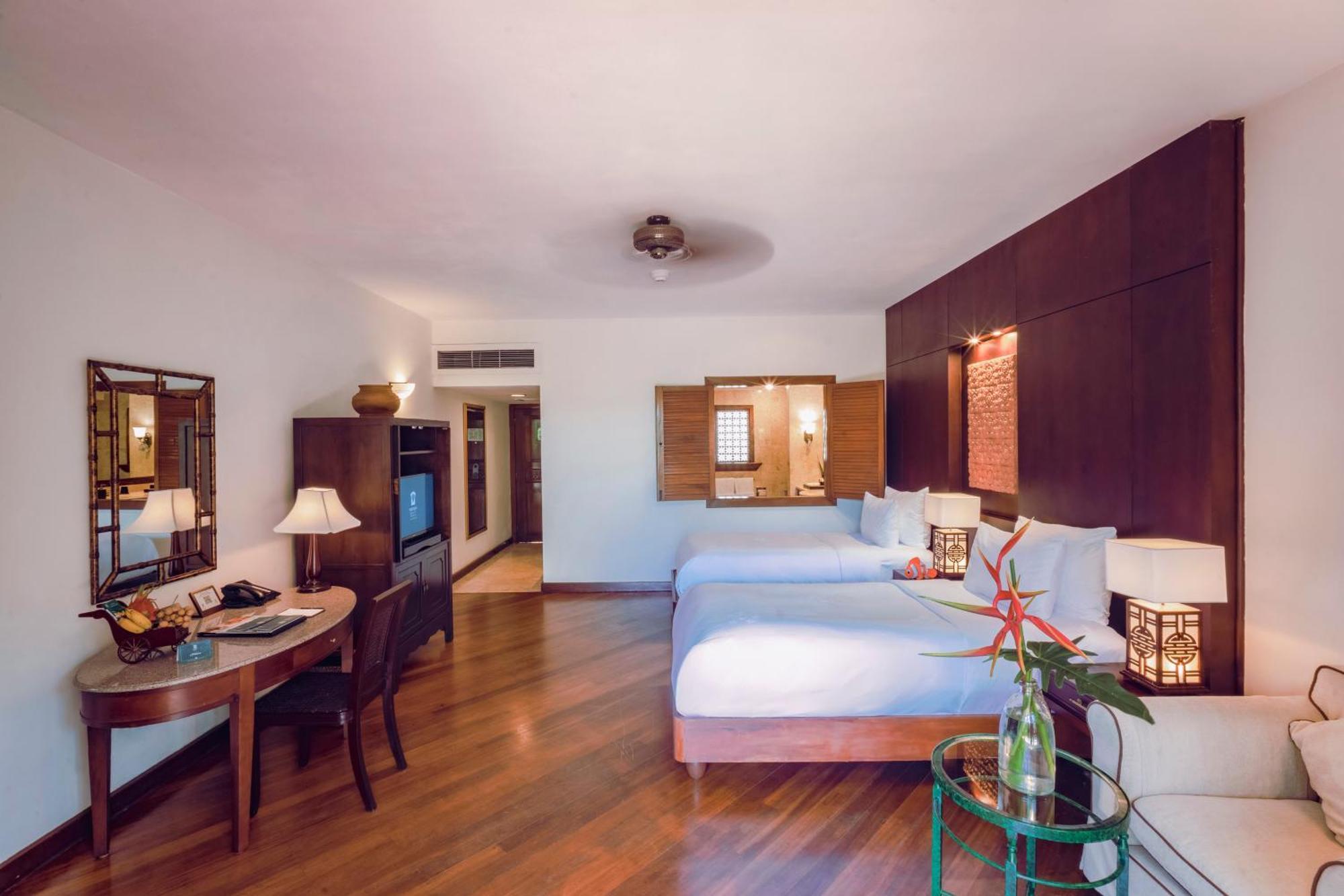 Superior Double or Twin Room Lagoon View Daily Guest Activities