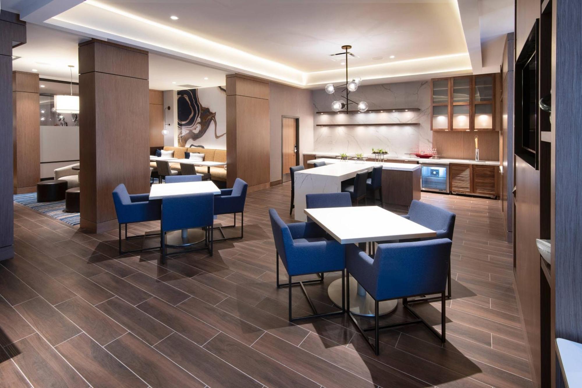 King or Double Room Concierge Level