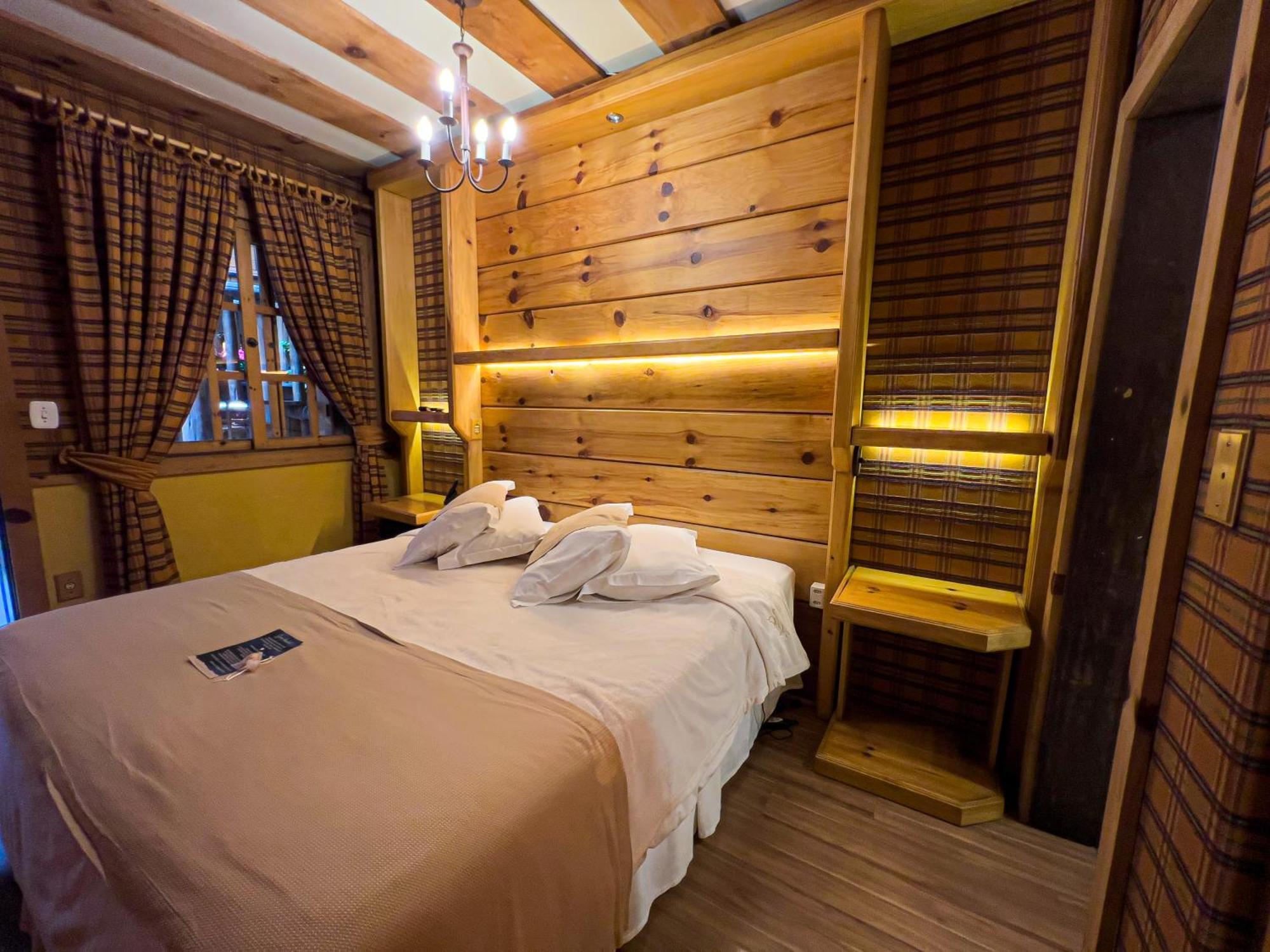 Double or Twin Room Downstairs